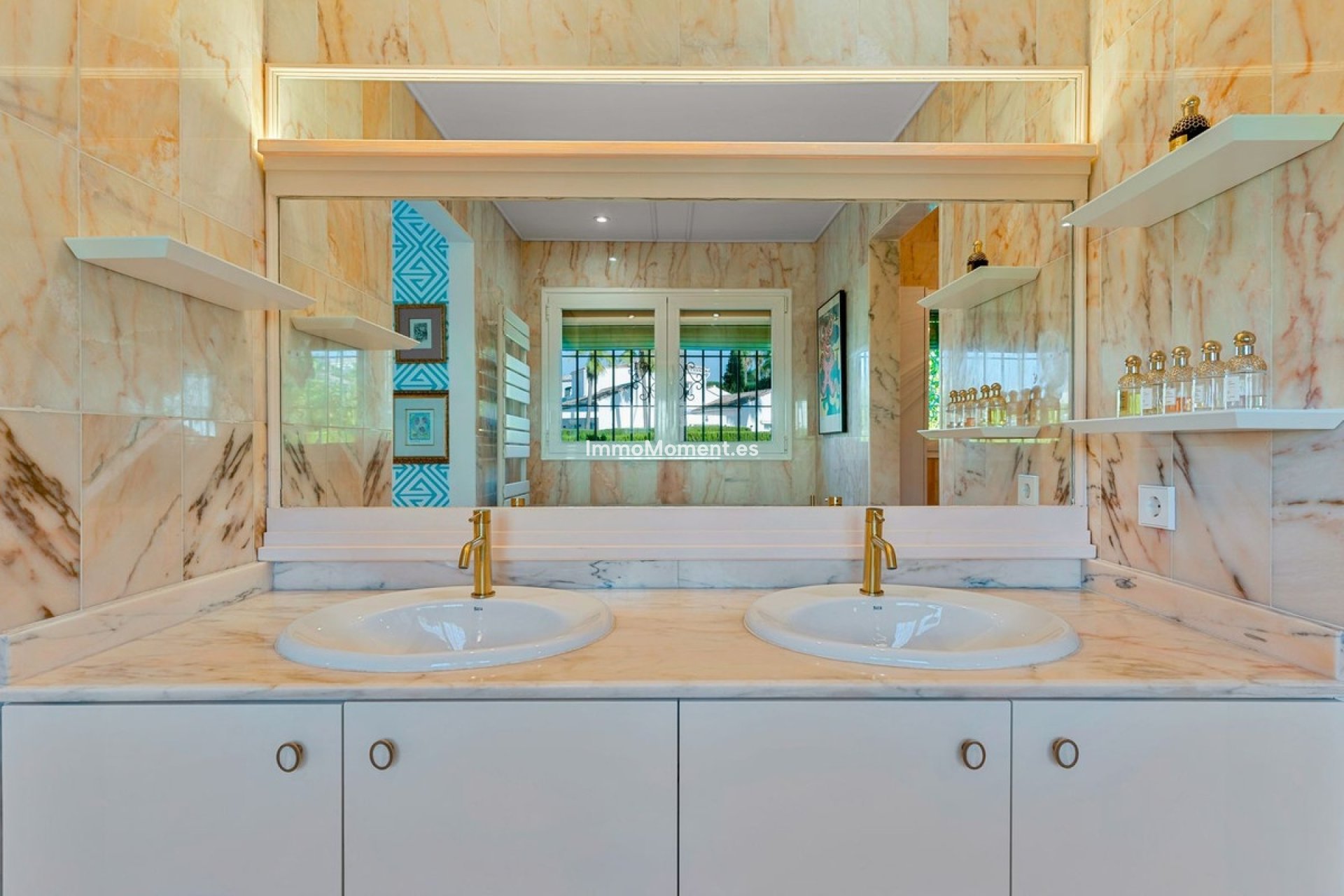 Resale - Detached villa - Estepona - New Golden Mile