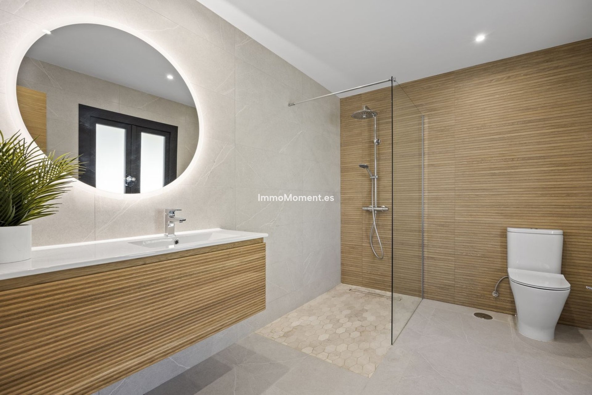 Resale - Detached villa - Estepona - New Golden Mile