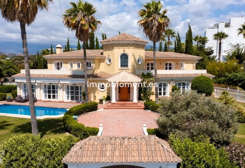 Resale - Detached villa - Estepona - Selwo