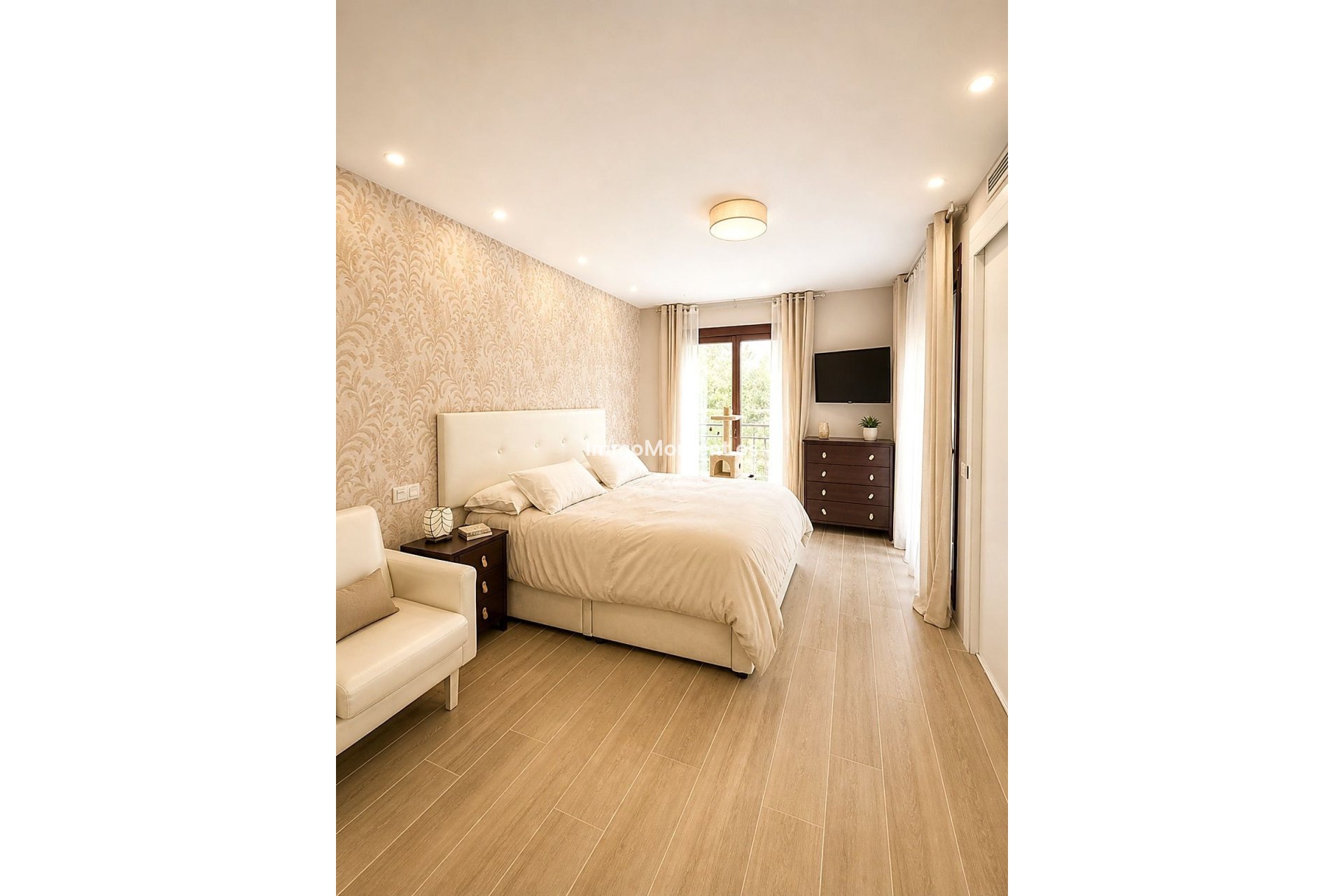 Resale - Detached villa - Estepona - Selwo