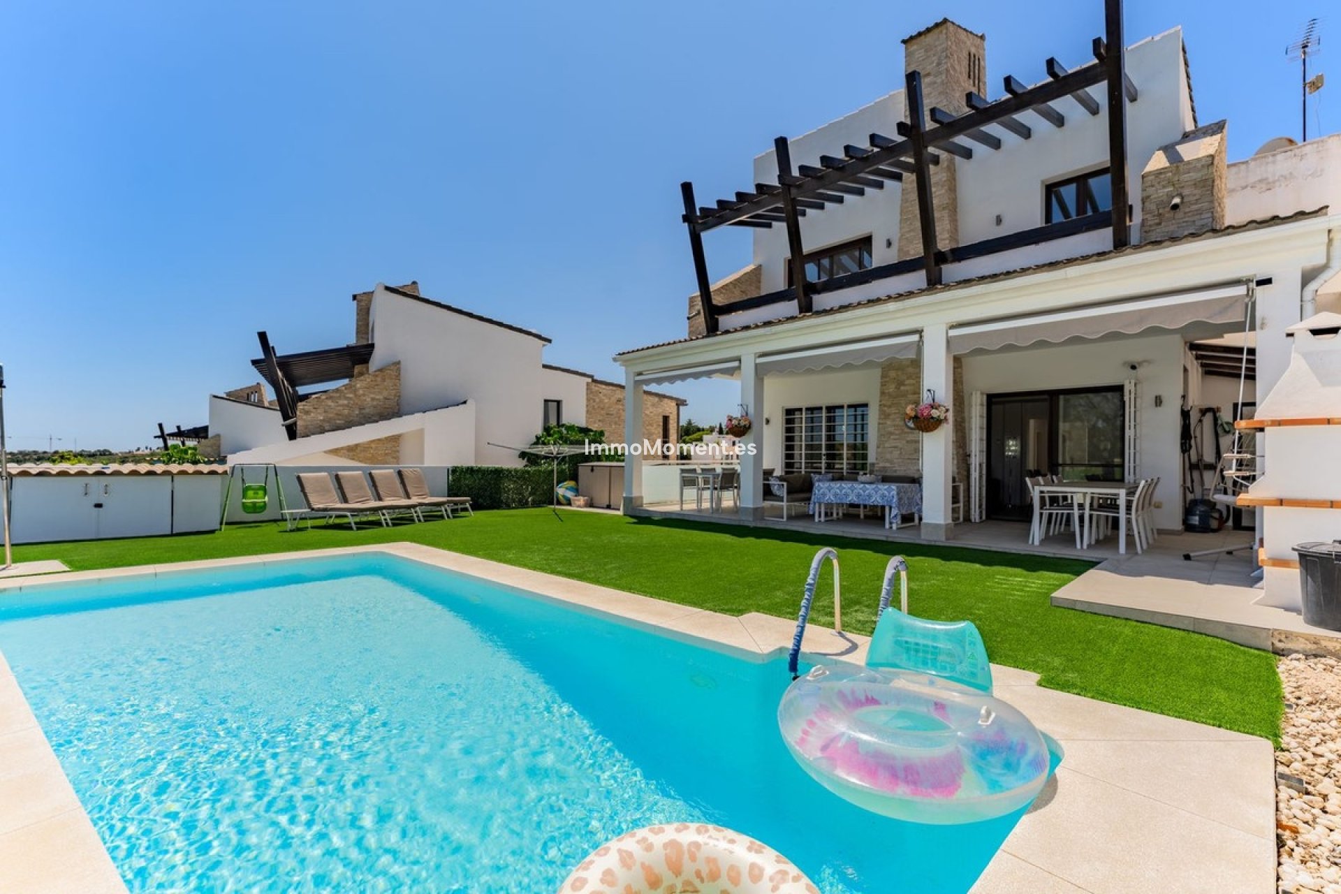 Resale - Detached villa - Estepona - Valle Romano