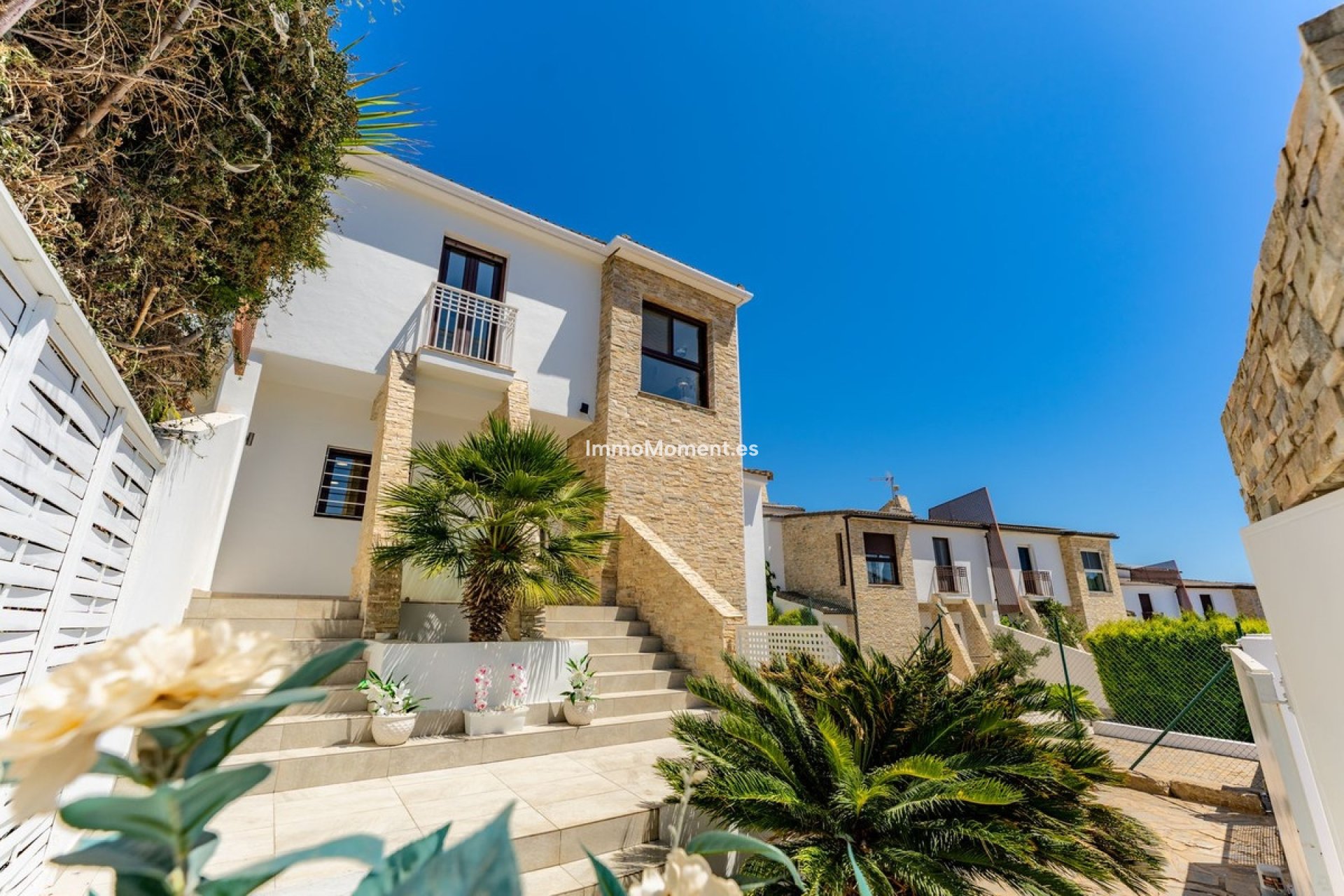 Resale - Detached villa - Estepona - Valle Romano