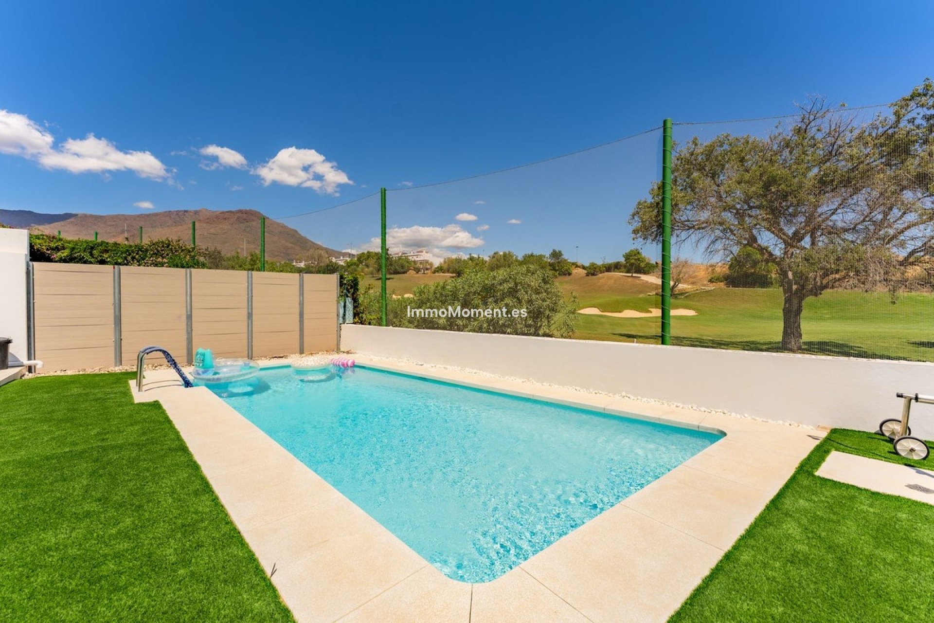 Resale - Detached villa - Estepona - Valle Romano