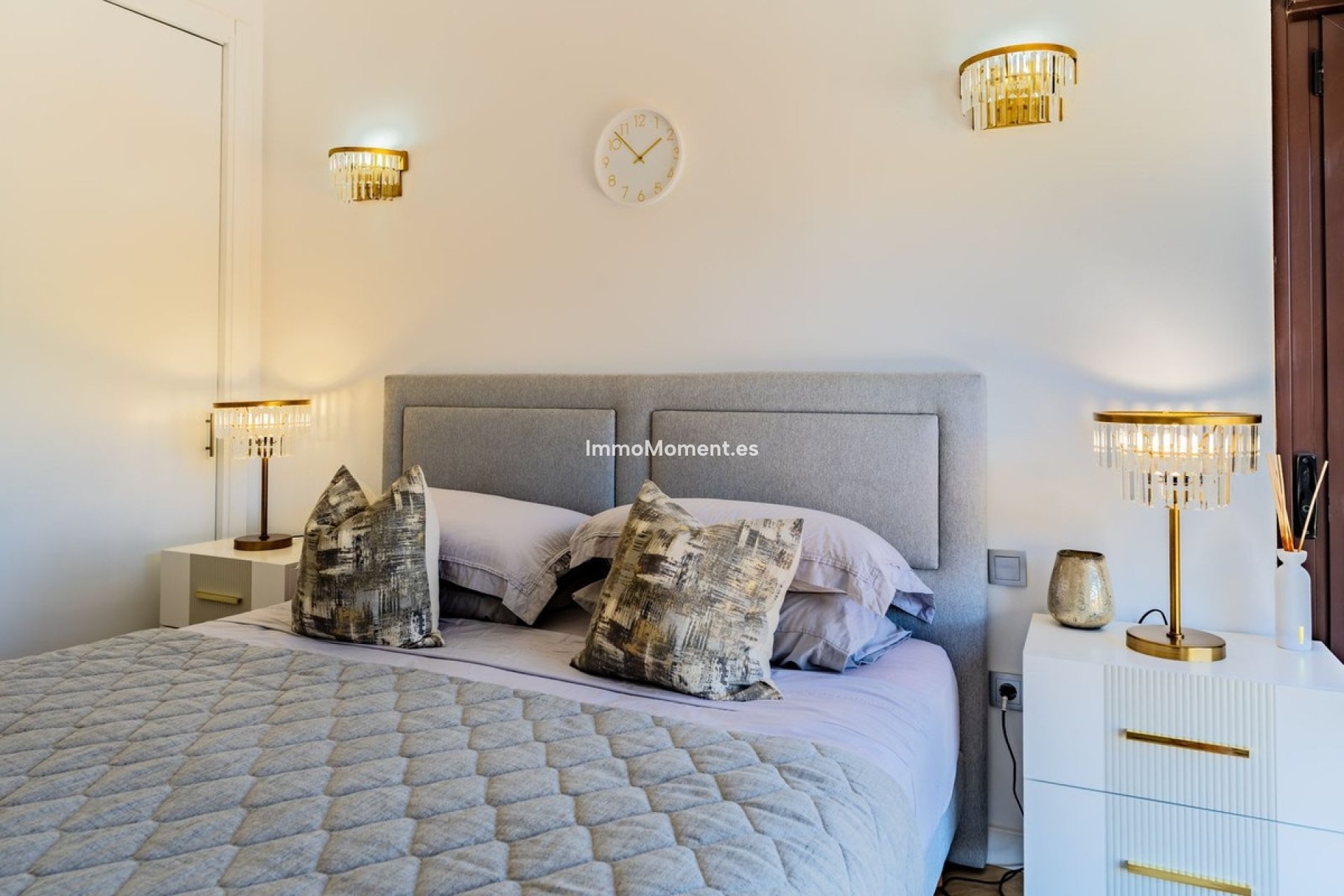 Resale - Detached villa - Estepona - Valle Romano