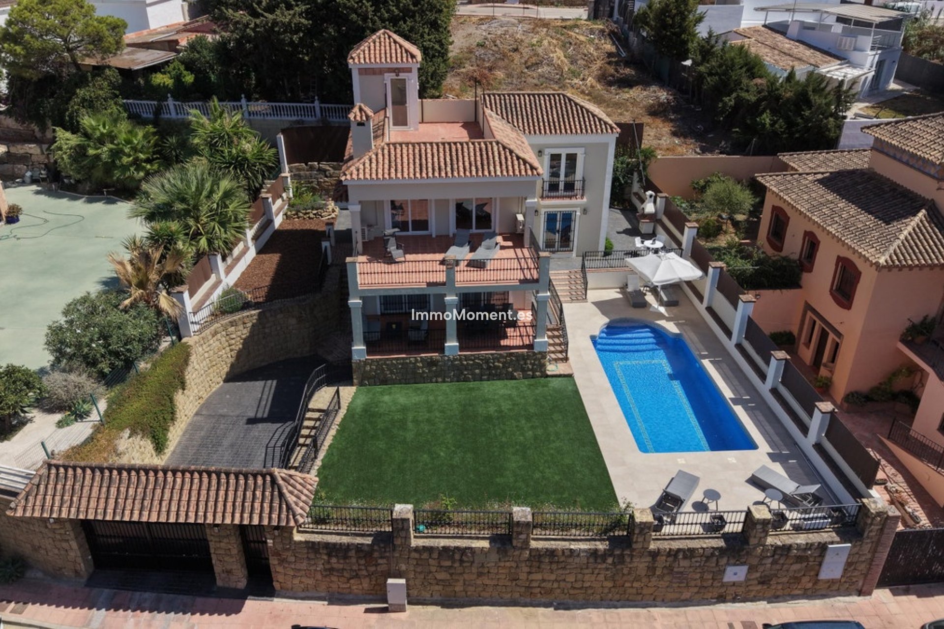 Resale - Detached villa - Estepona - Valle Romano