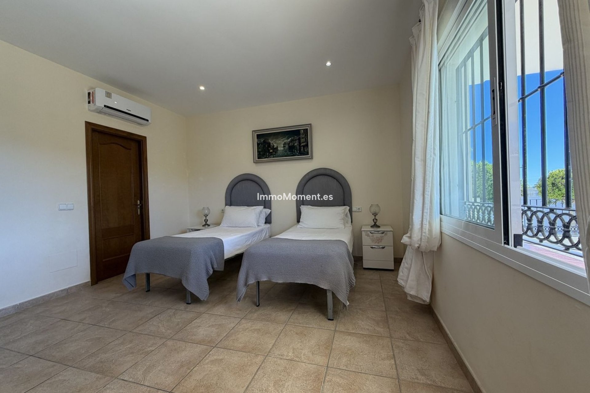 Resale - Detached villa - Estepona - Valle Romano
