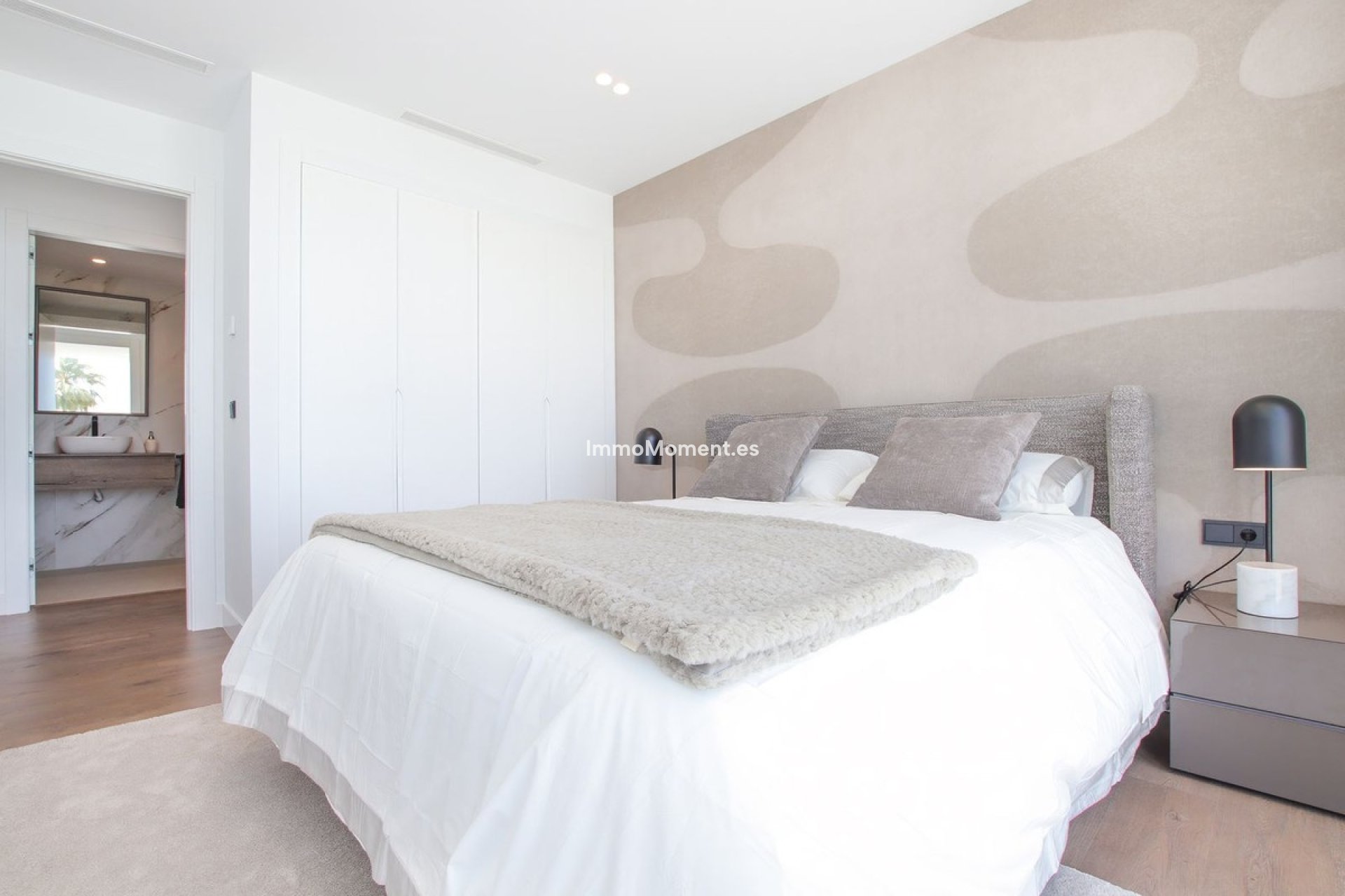 Resale - Detached villa - Estepona - Valle Romano