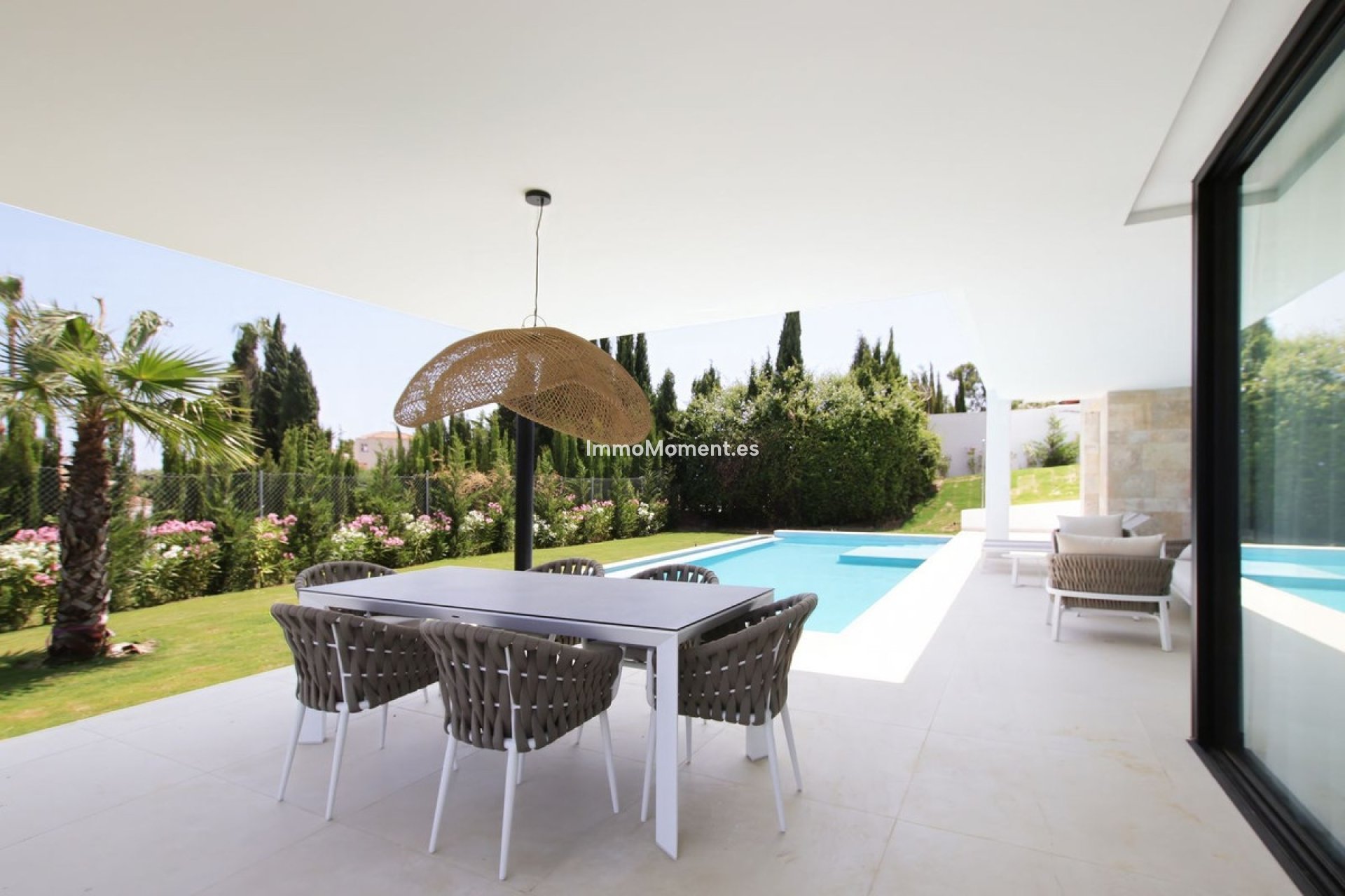 Resale - Detached villa - Estepona - Valle Romano