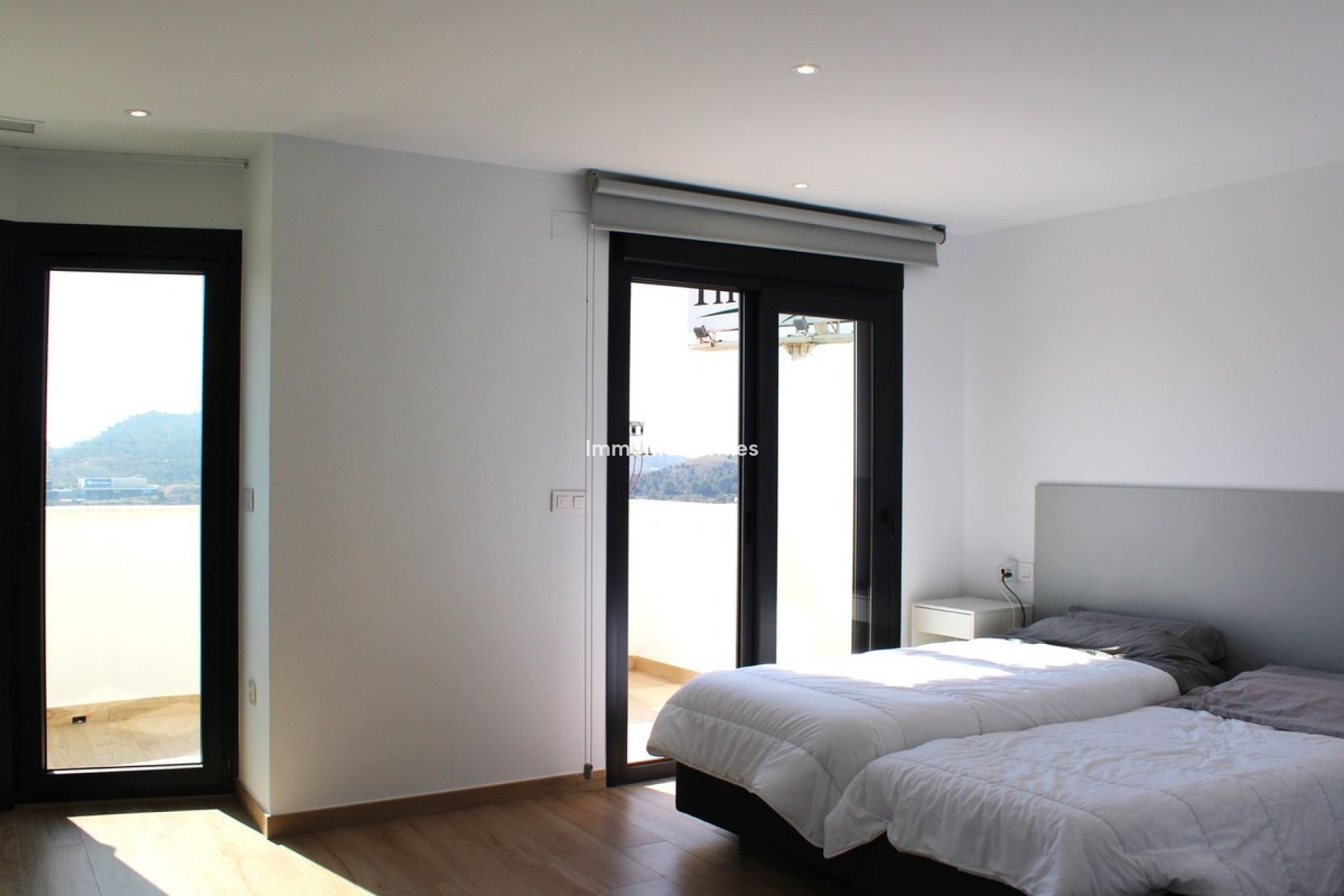 Resale - Detached villa - Finestrat
