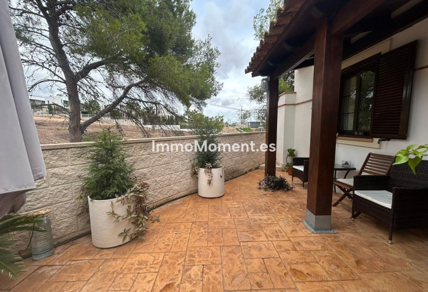 Resale - Detached villa - Finestrat