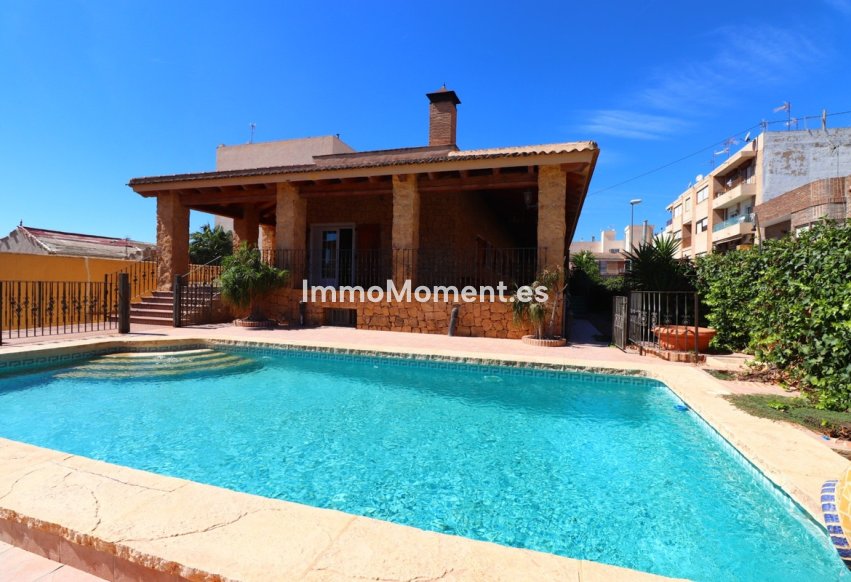 Resale - Detached villa - Formentera del Segura - Los Palacios