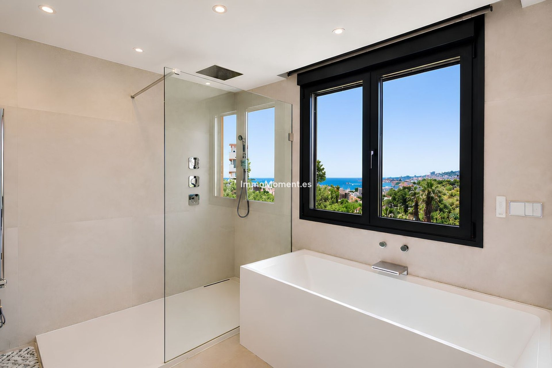 Resale - Detached villa - Fuengirola - Torreblanca