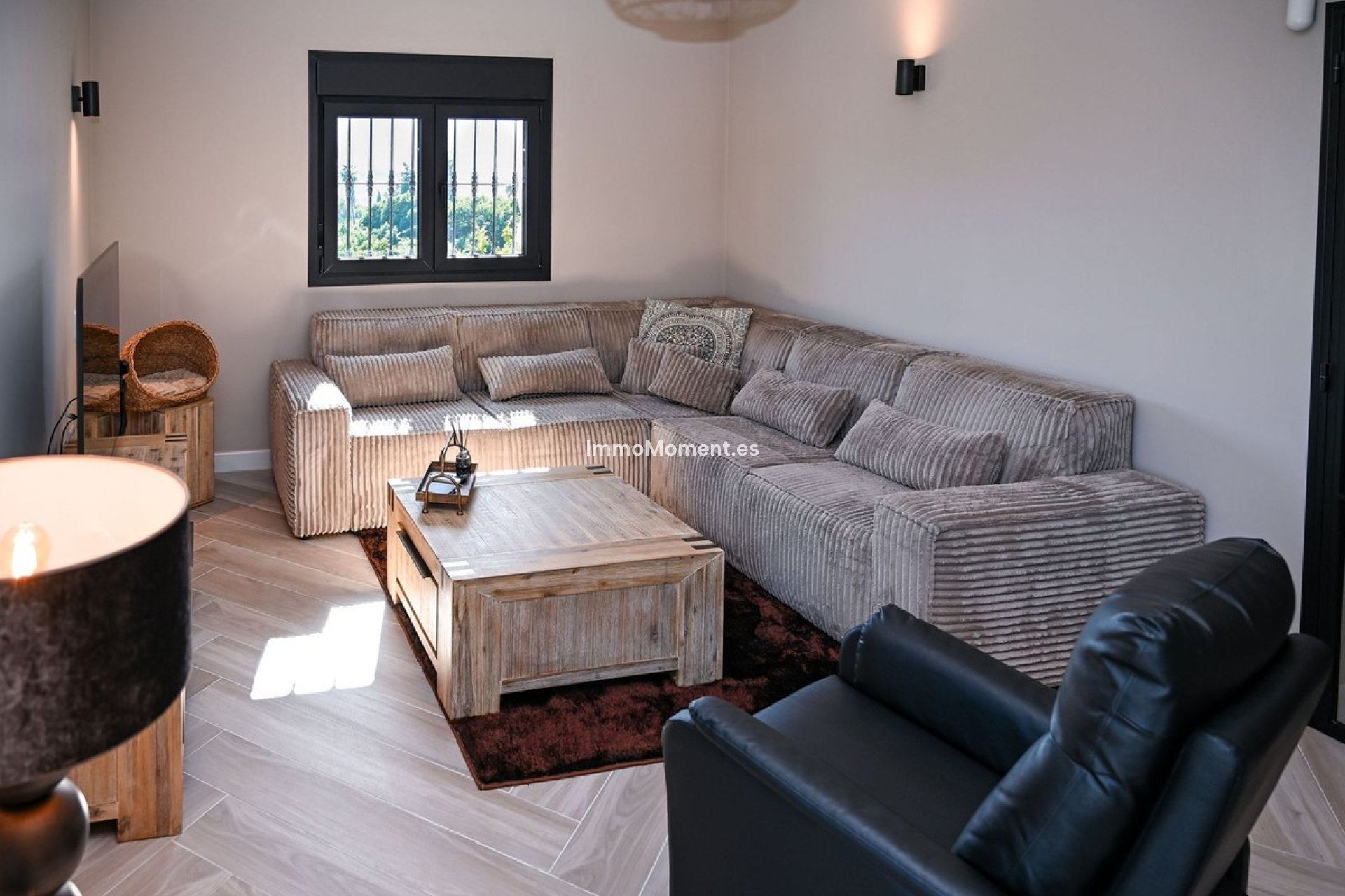 Resale - Detached villa - Inland  - Alhaurín de la Torre