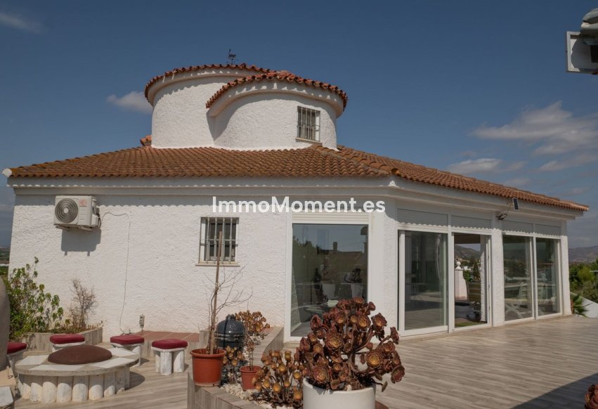 Resale - Detached villa - Inland  - Alhaurín de la Torre