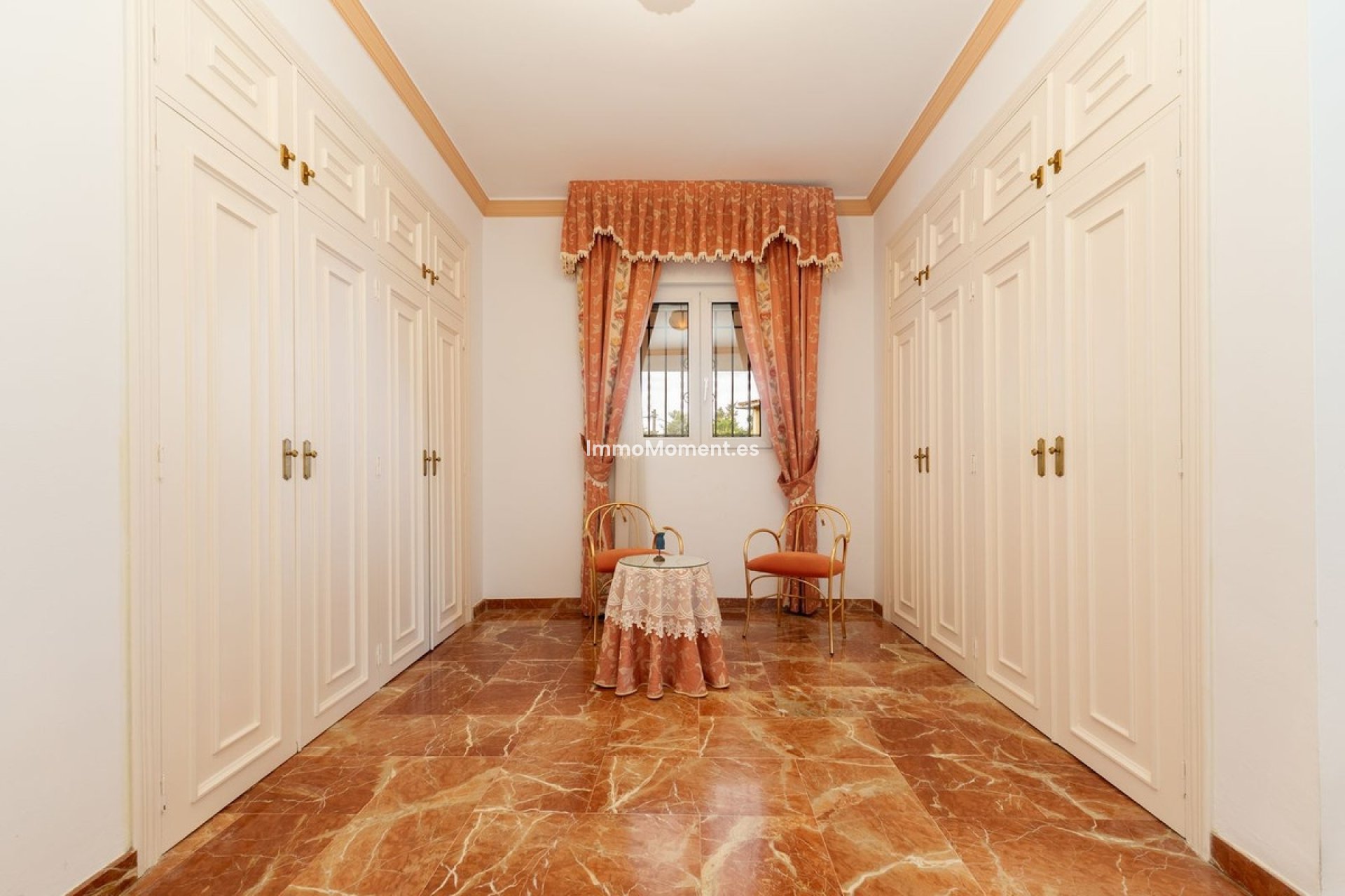 Resale - Detached villa - Inland  - Alhaurín de la Torre