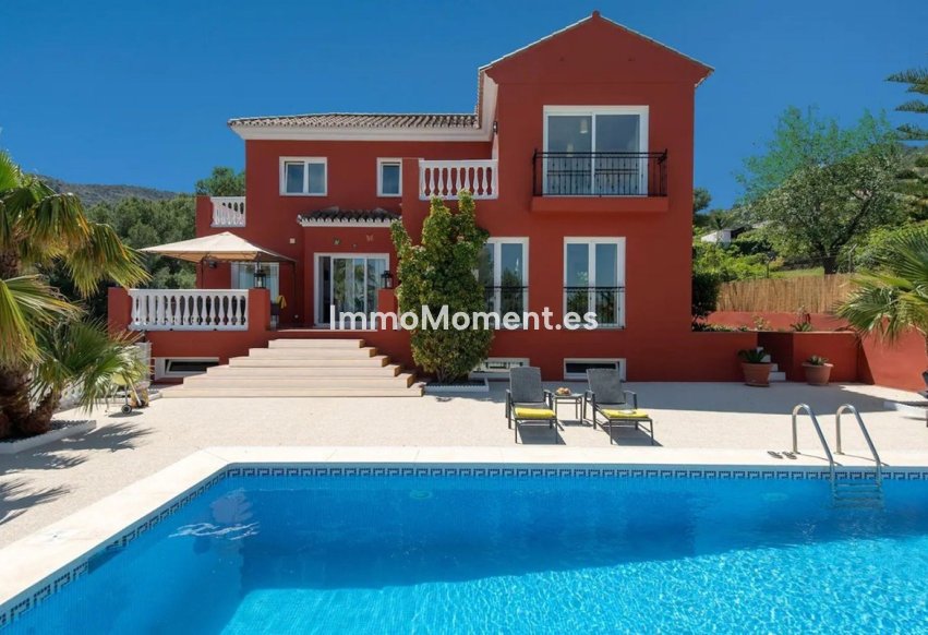 Resale - Detached villa - Inland  - Alhaurín de la Torre