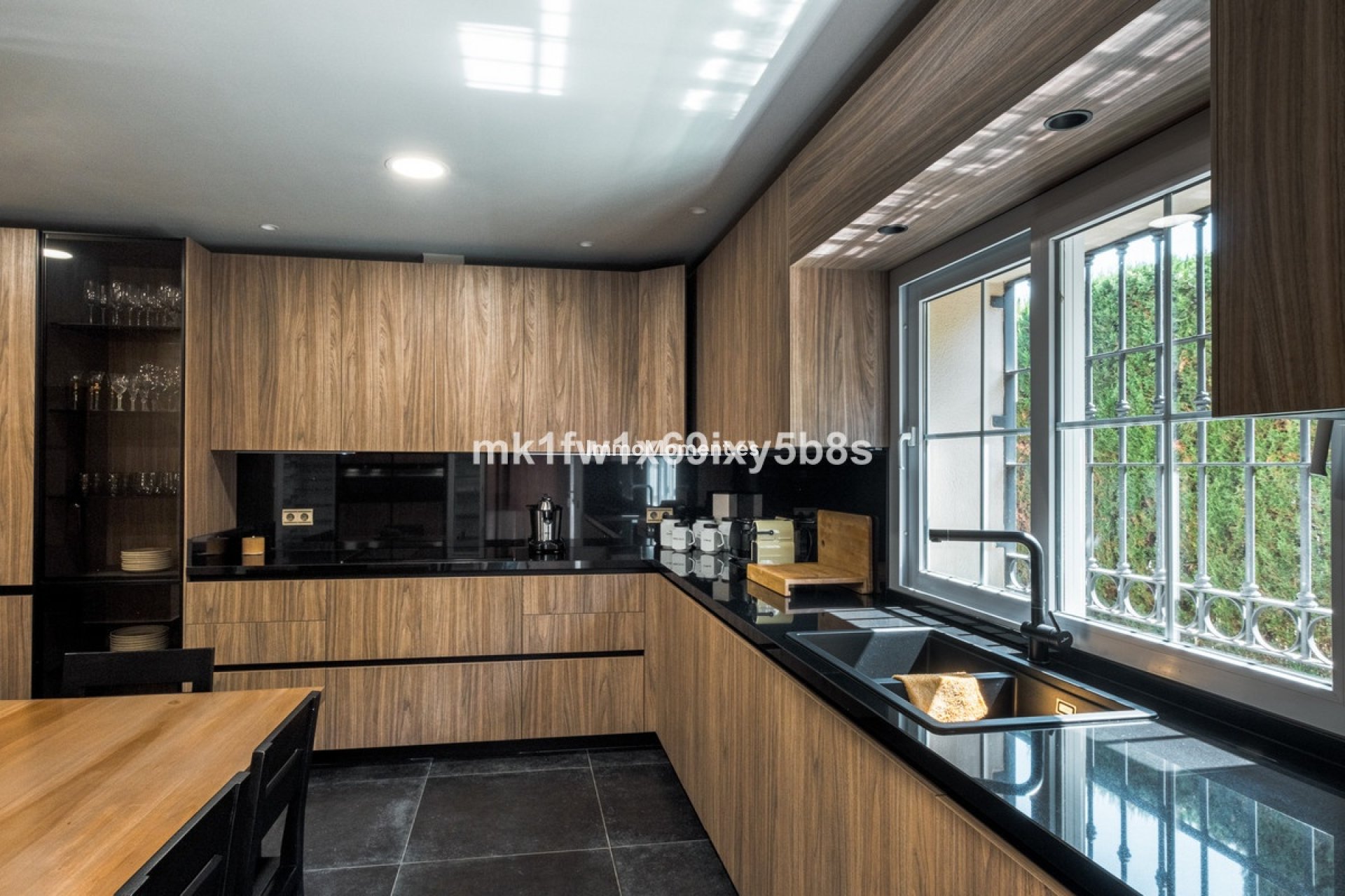 Resale - Detached villa - Inland  - Alhaurín de la Torre