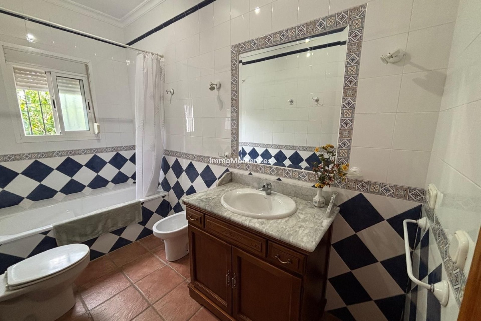 Resale - Detached villa - Inland  - Alhaurín de la Torre