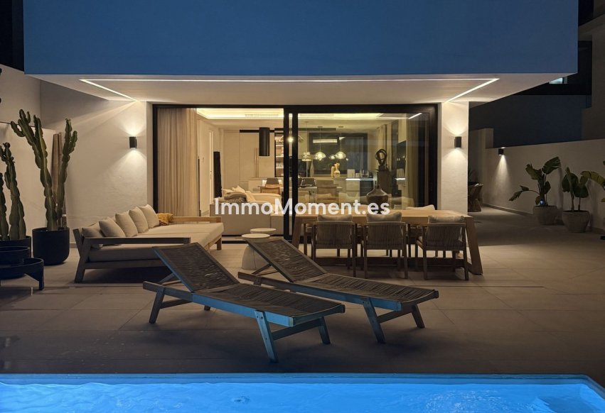 Resale - Detached villa - Inland  - Alhaurín de la Torre