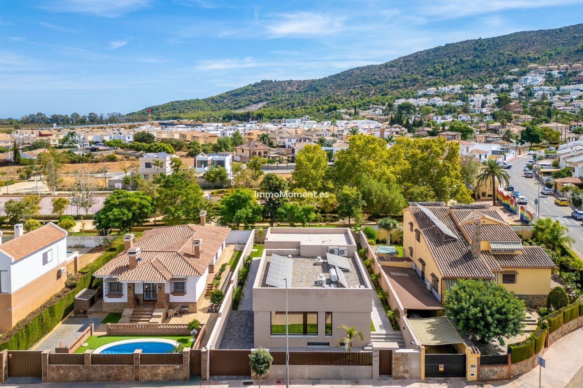 Resale - Detached villa - Inland  - Alhaurín de la Torre
