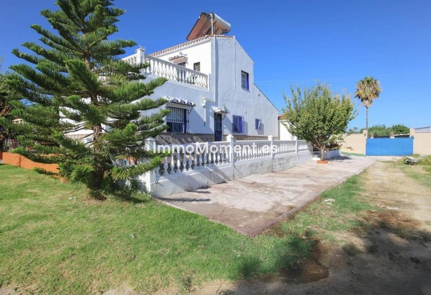 Resale - Detached villa - Inland  - Alhaurín de la Torre