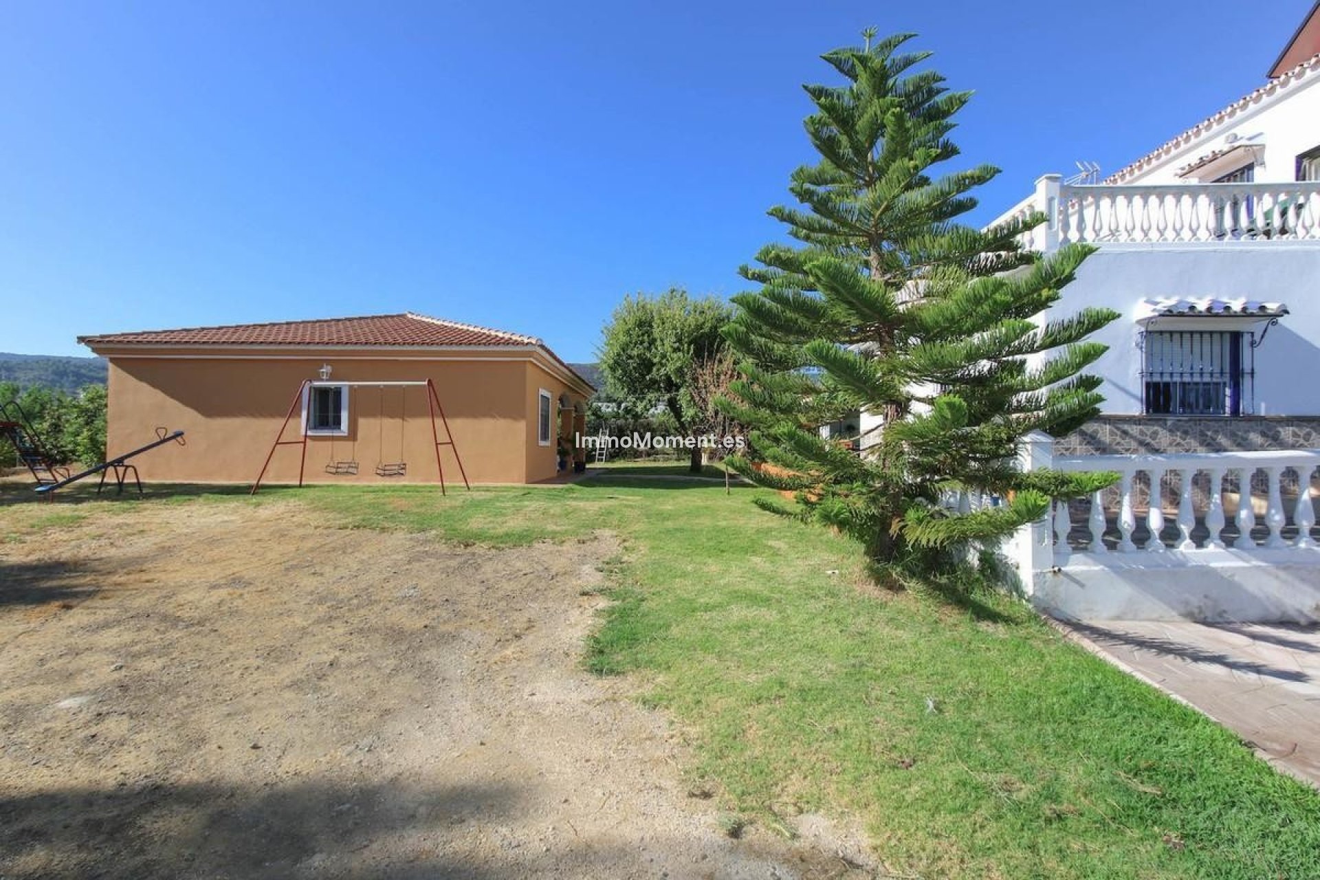 Resale - Detached villa - Inland  - Alhaurín de la Torre
