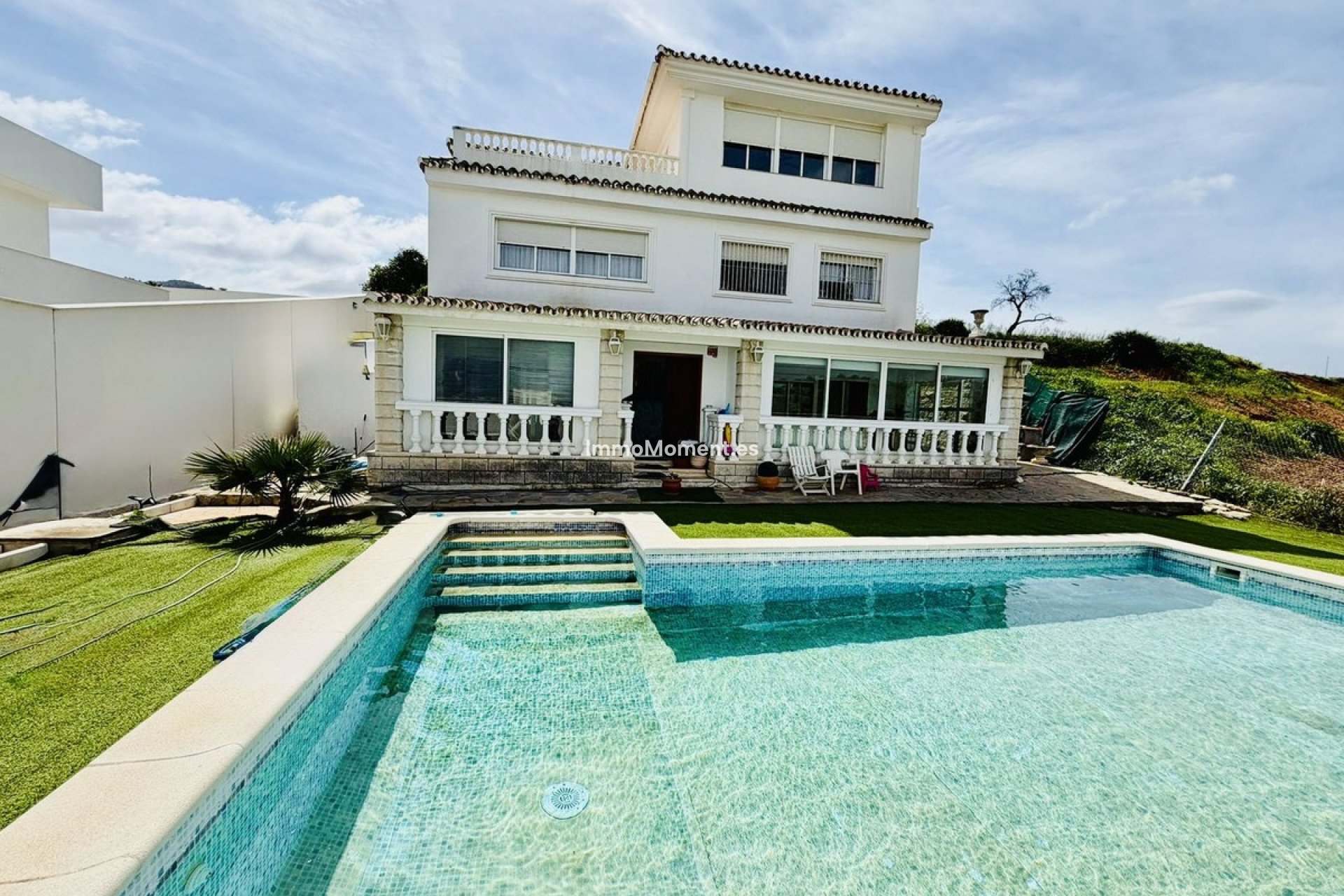 Resale - Detached villa - Inland  - Alhaurín de la Torre