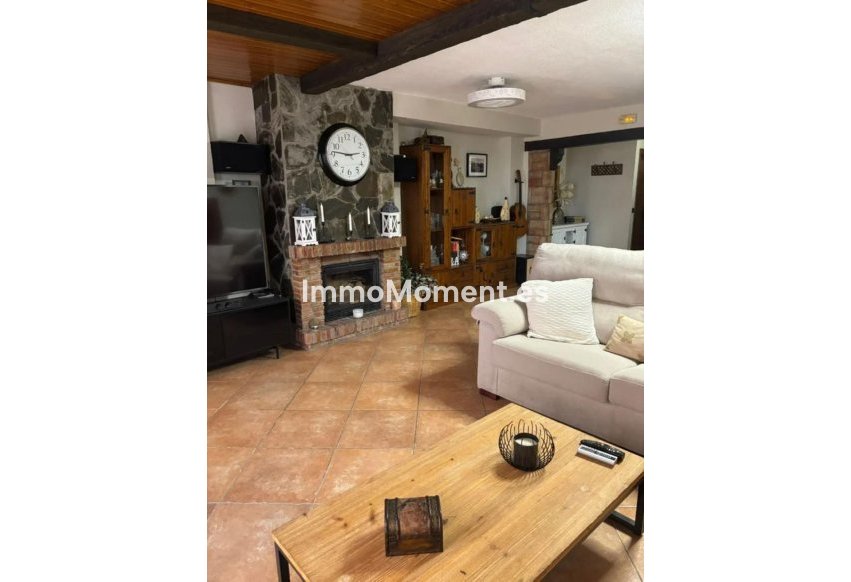 Resale - Detached villa - Inland  - Alhaurín de la Torre