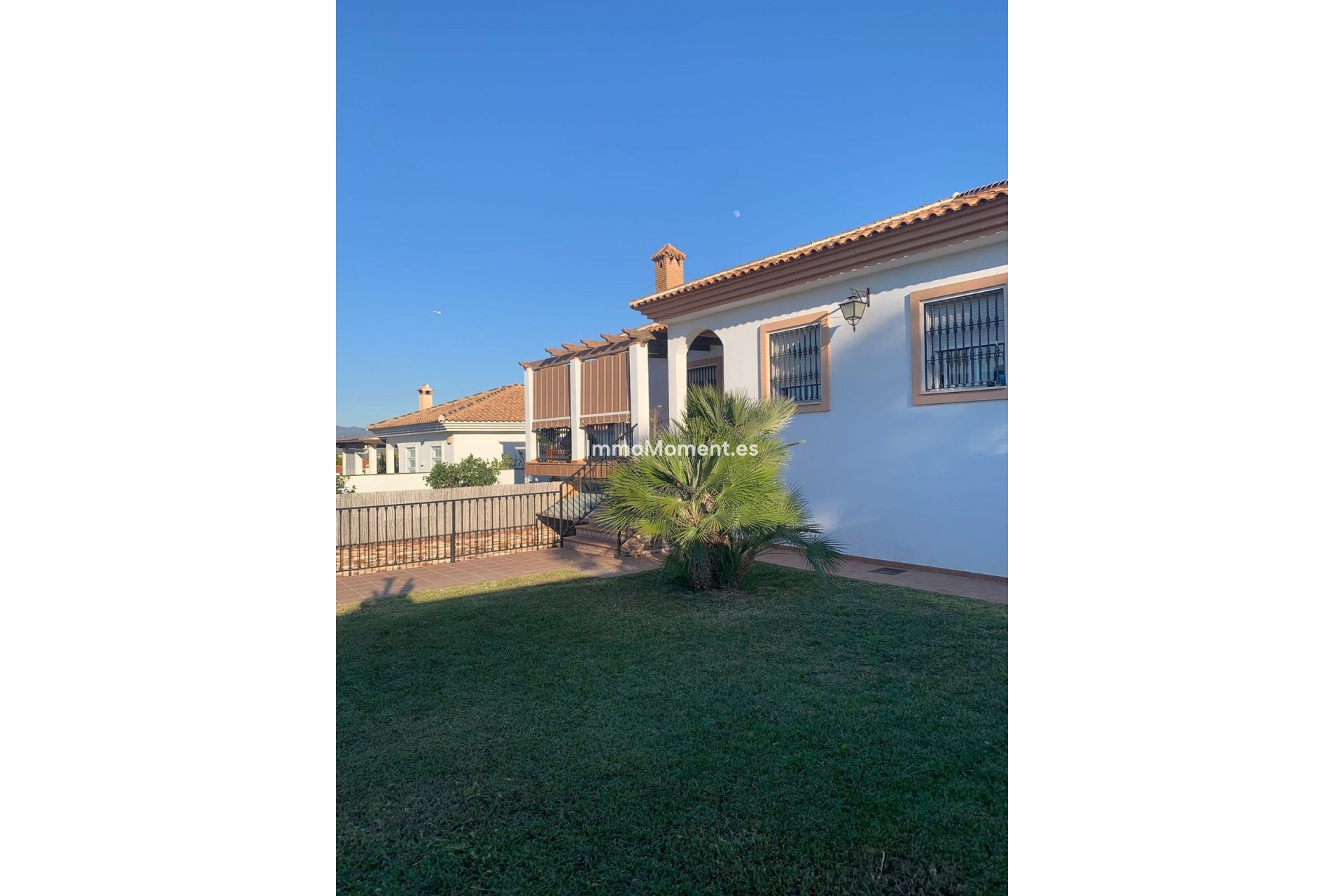 Resale - Detached villa - Inland  - Alhaurín de la Torre