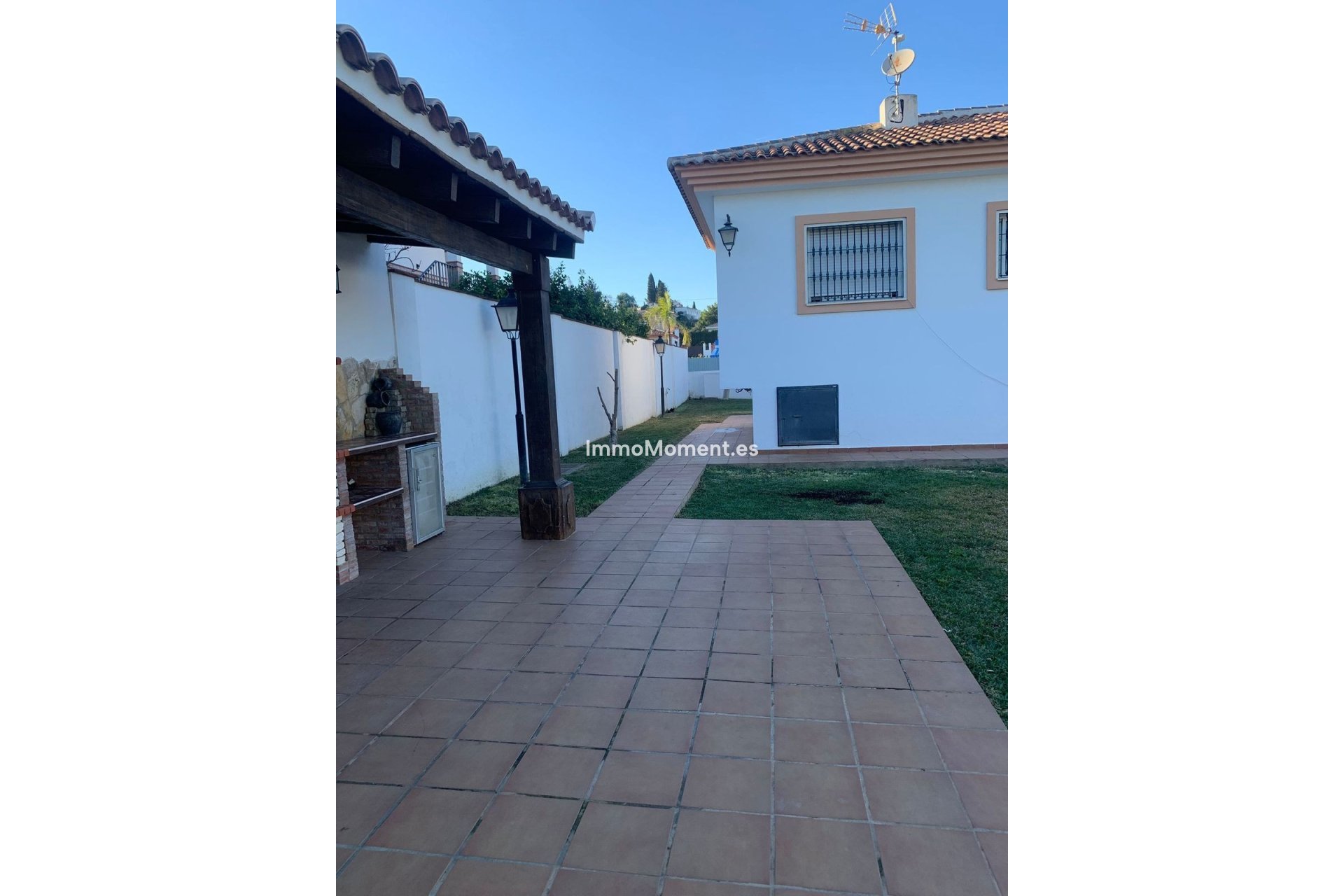 Resale - Detached villa - Inland  - Alhaurín de la Torre