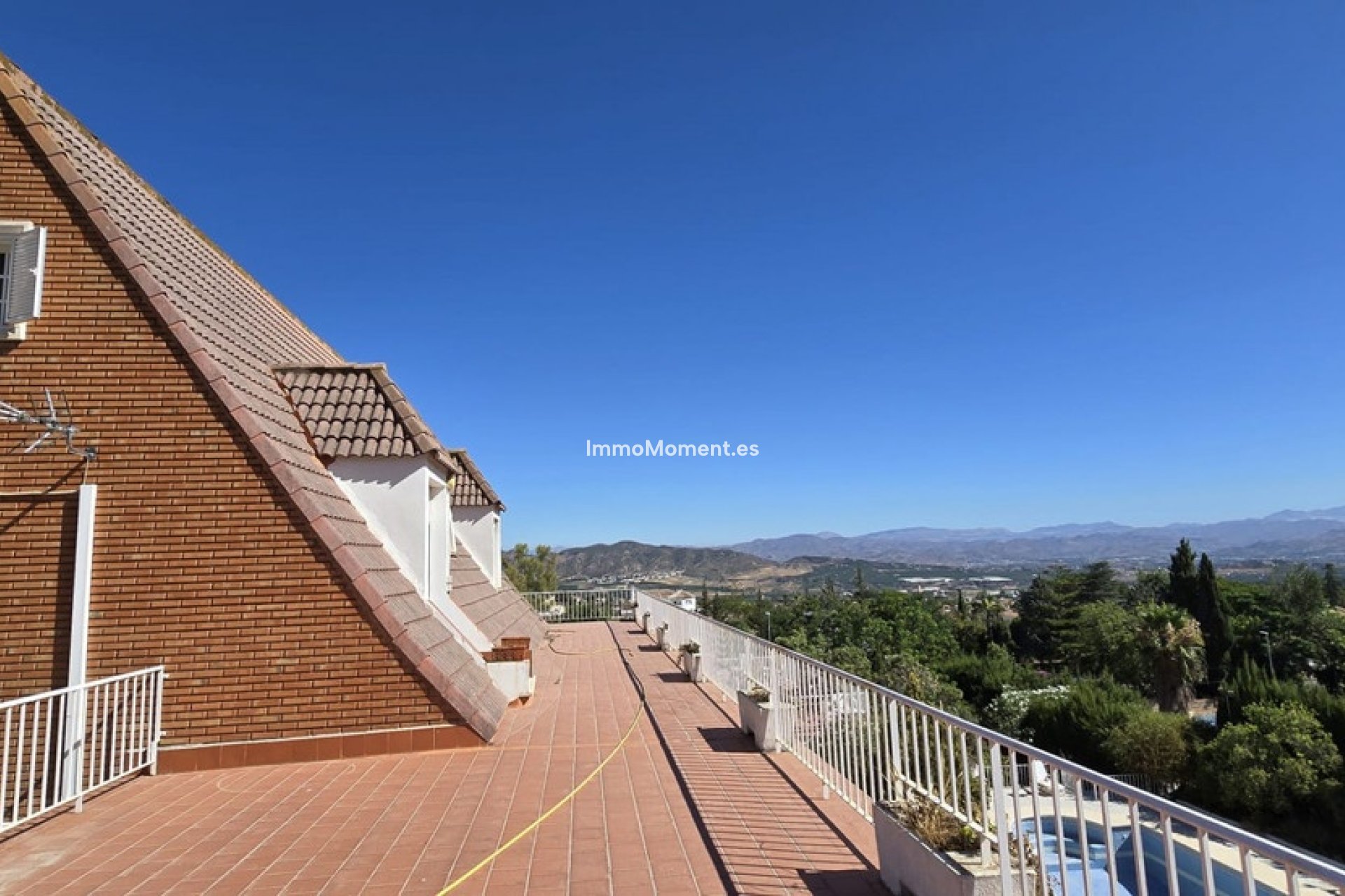 Resale - Detached villa - Inland  - Alhaurín de la Torre