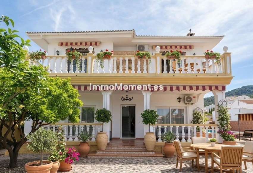 Resale - Detached villa - Inland  - Alhaurín de la Torre
