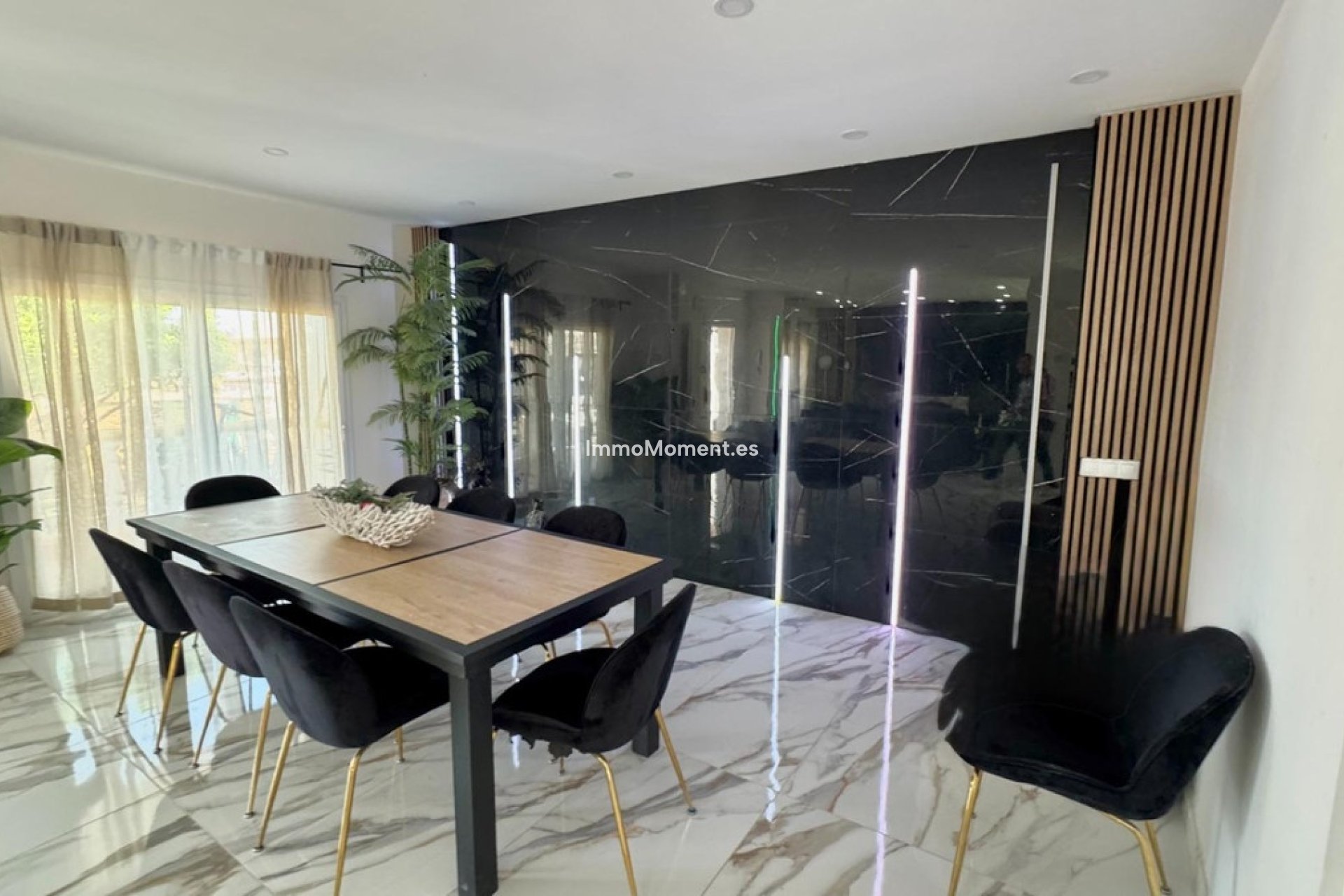 Resale - Detached villa - Inland  - Alhaurín de la Torre