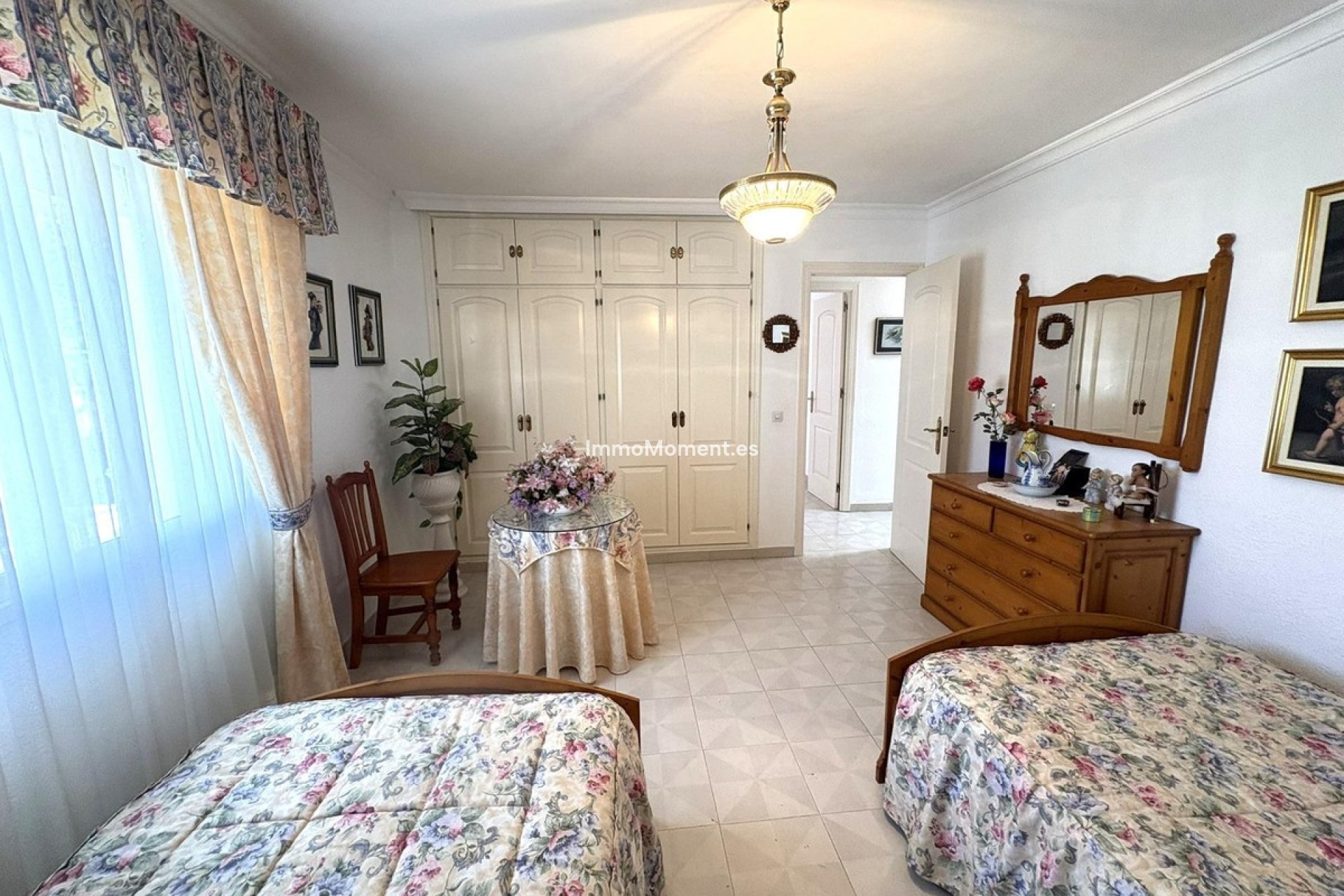 Resale - Detached villa - Inland  - Alhaurín de la Torre