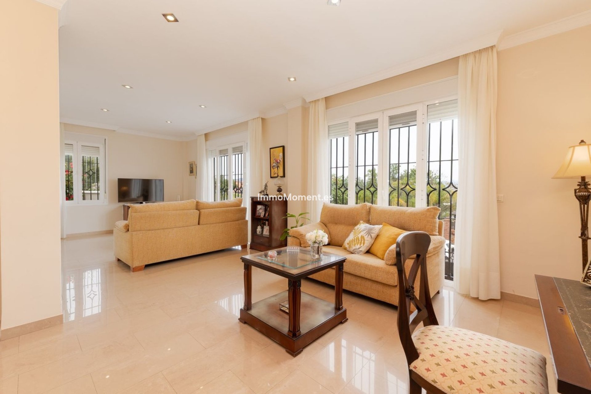 Resale - Detached villa - Inland  - Alhaurín de la Torre