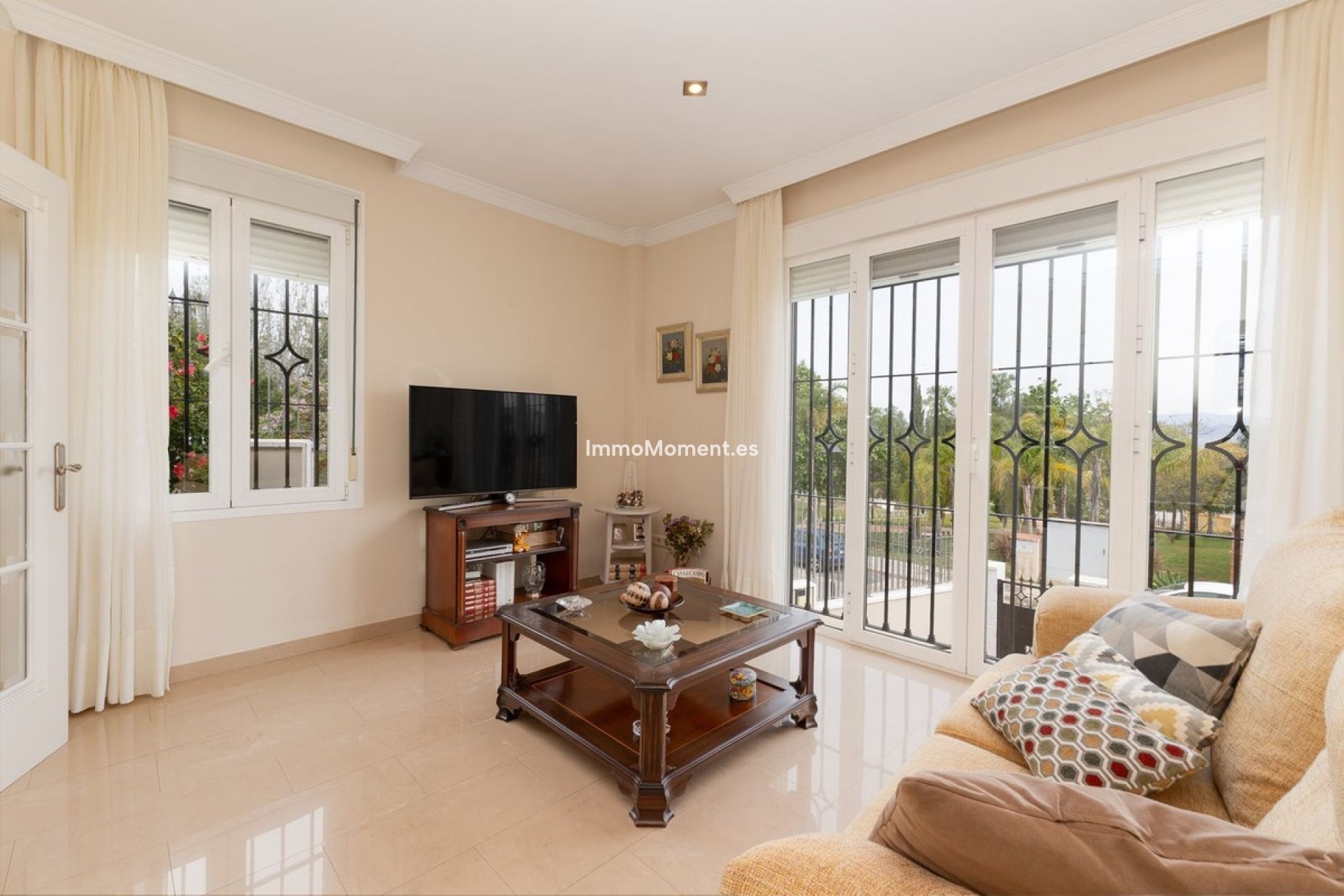 Resale - Detached villa - Inland  - Alhaurín de la Torre