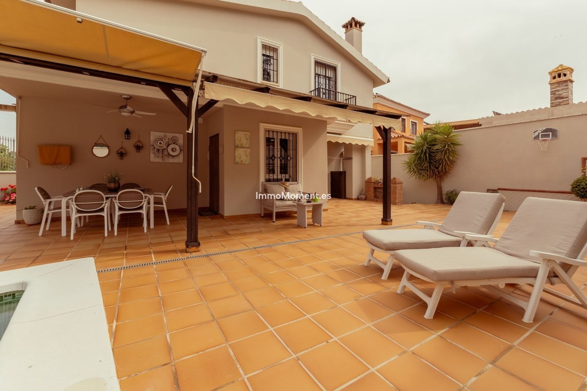Resale - Detached villa - Inland  - Alhaurín de la Torre