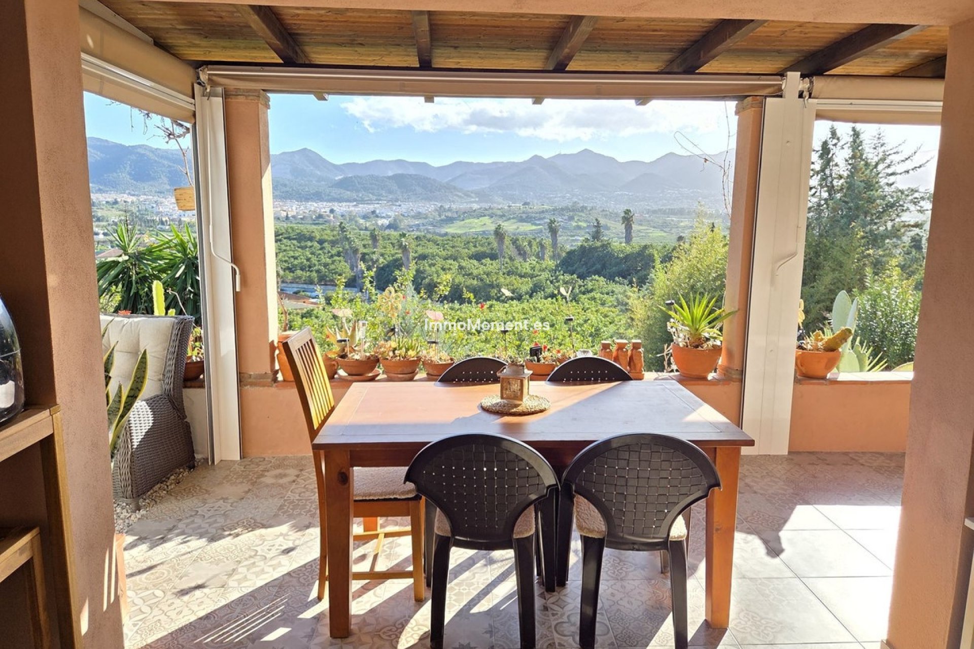 Resale - Detached villa - Inland  - Alhaurín de la Torre