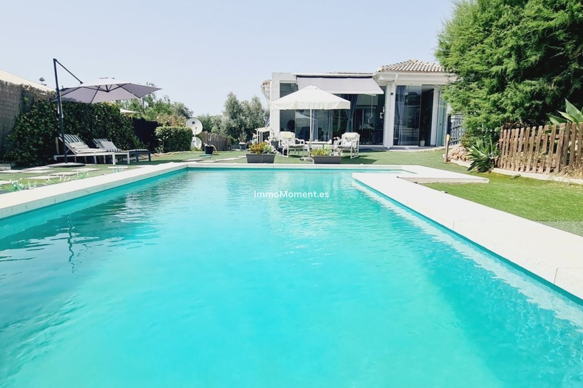 Resale - Detached villa - Inland  - Alhaurín de la Torre