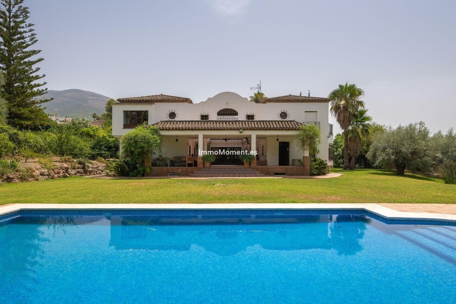 Resale - Detached villa - Inland  - Alhaurín el Grande Centro