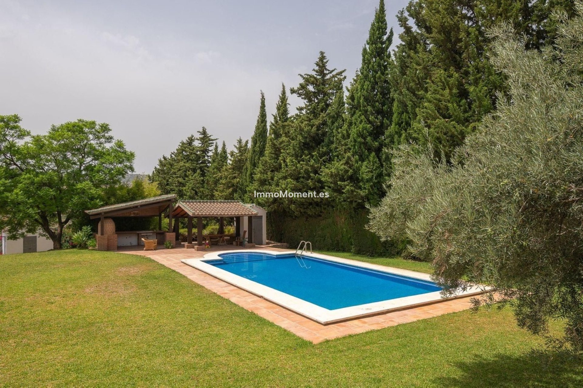 Resale - Detached villa - Inland  - Alhaurín el Grande Centro