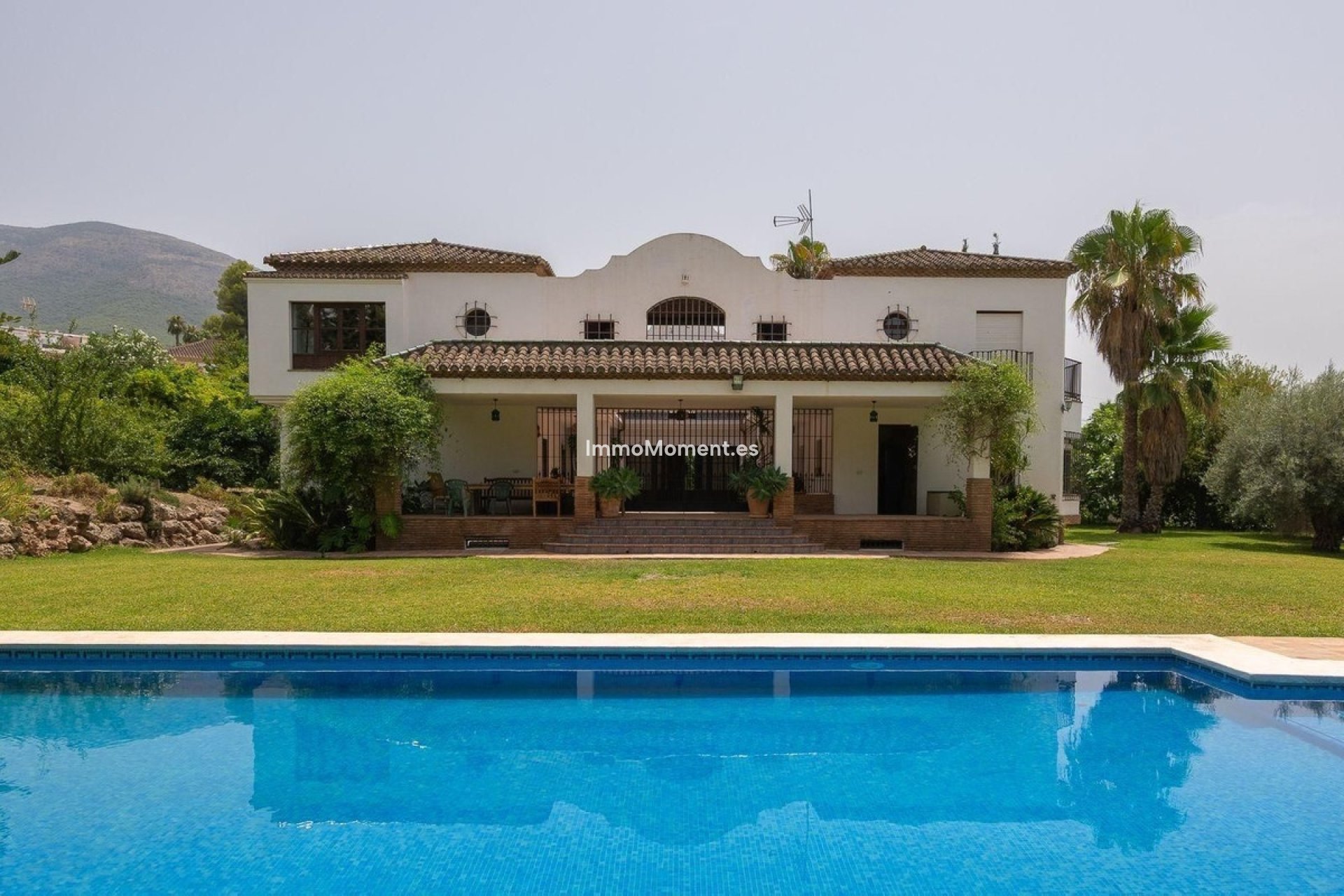 Resale - Detached villa - Inland  - Alhaurín el Grande Centro