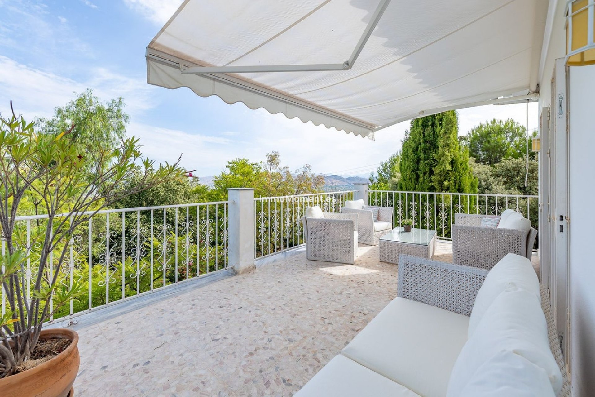 Resale - Detached villa - Inland  - Alhaurín el Grande Centro