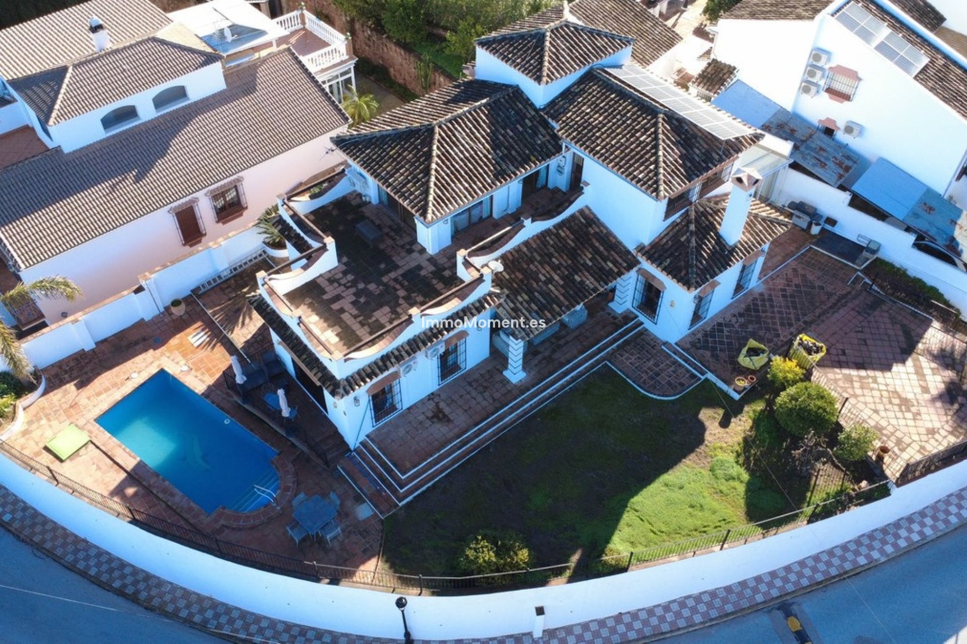 Resale - Detached villa - Inland  - Alhaurín el Grande Centro