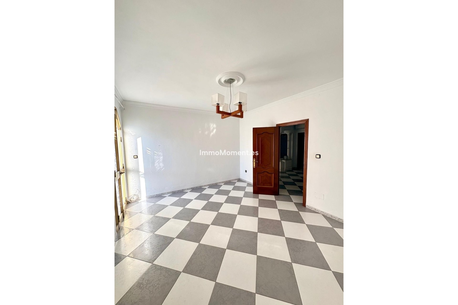 Resale - Detached villa - Inland  - Alhaurín el Grande Centro