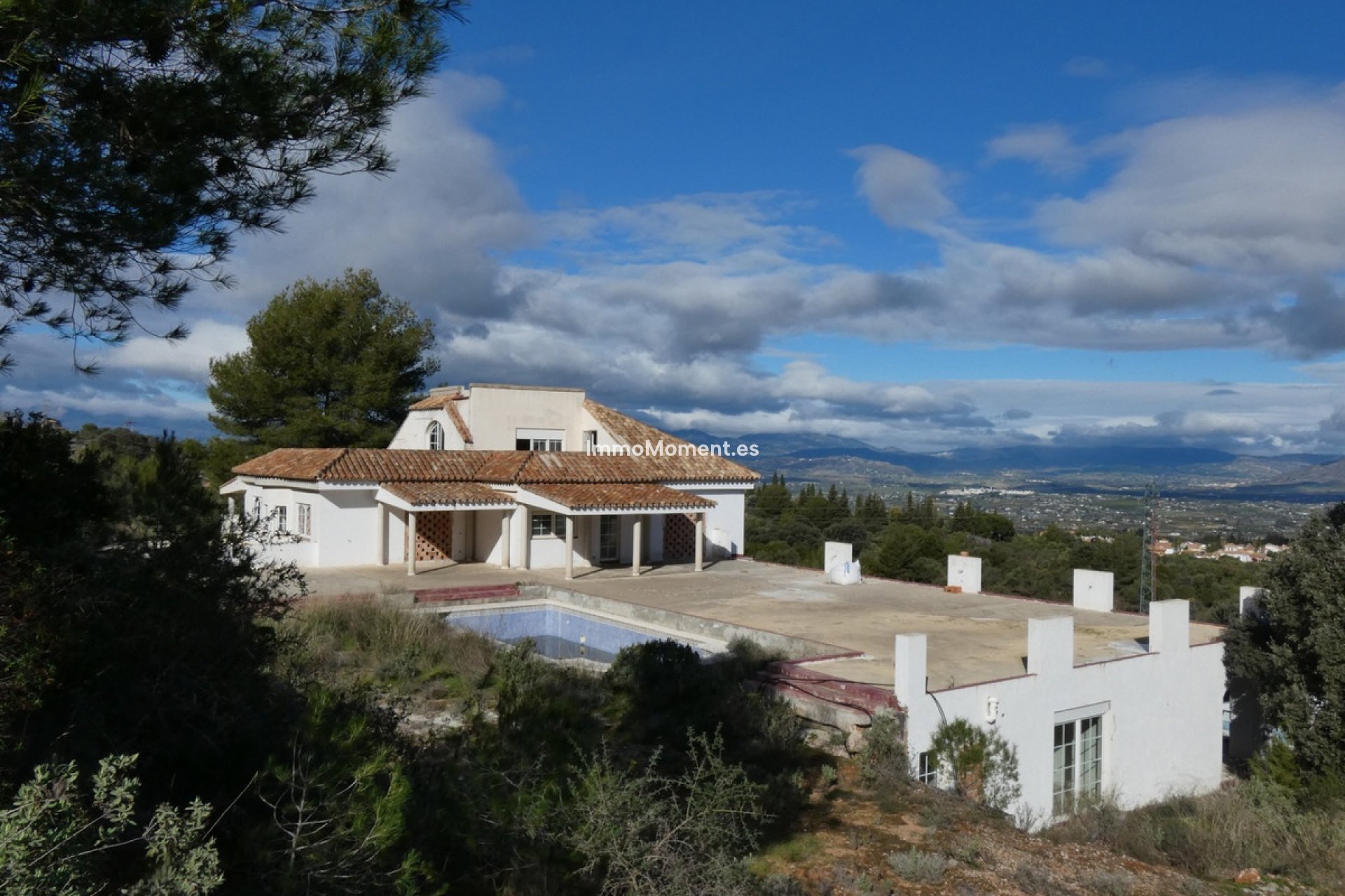 Resale - Detached villa - Inland  - Alhaurín el Grande Centro