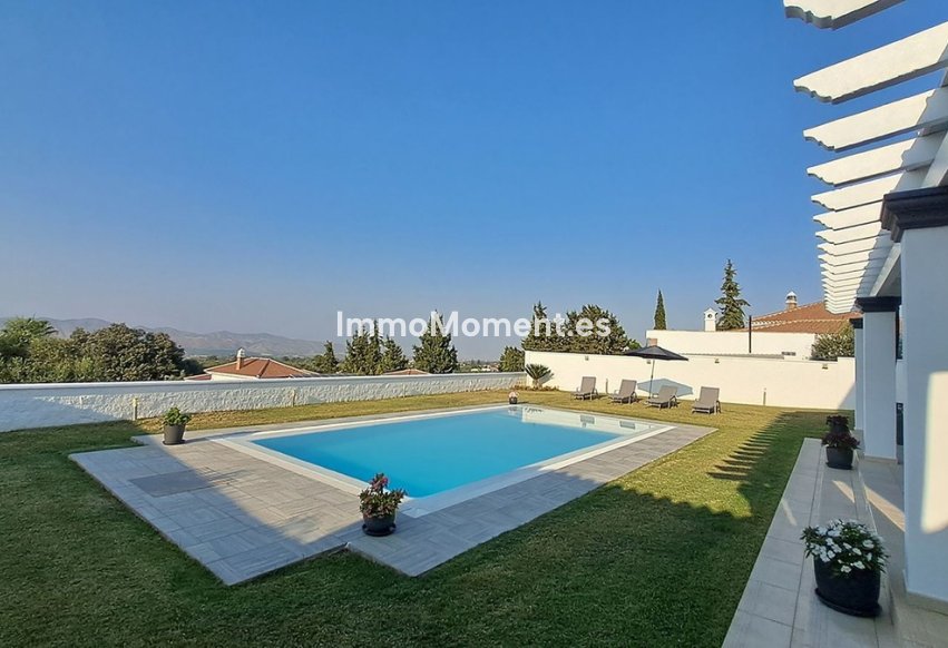 Resale - Detached villa - Inland  - Alhaurín el Grande Centro