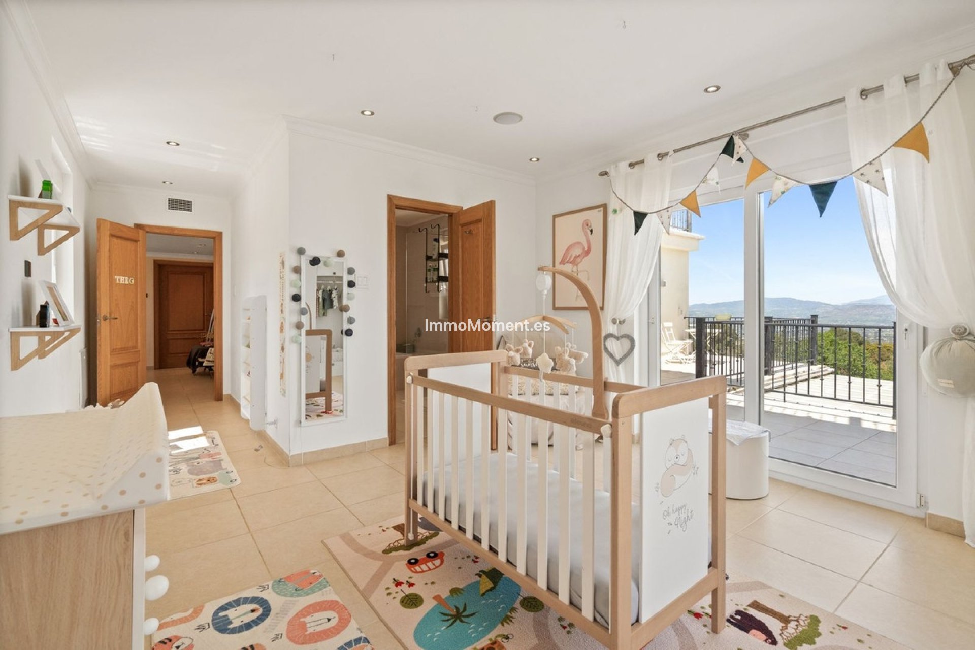 Resale - Detached villa - Inland  - Alhaurín el Grande Centro