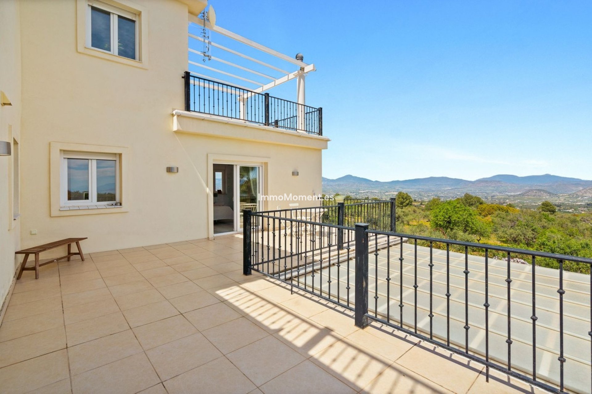 Resale - Detached villa - Inland  - Alhaurín el Grande Centro