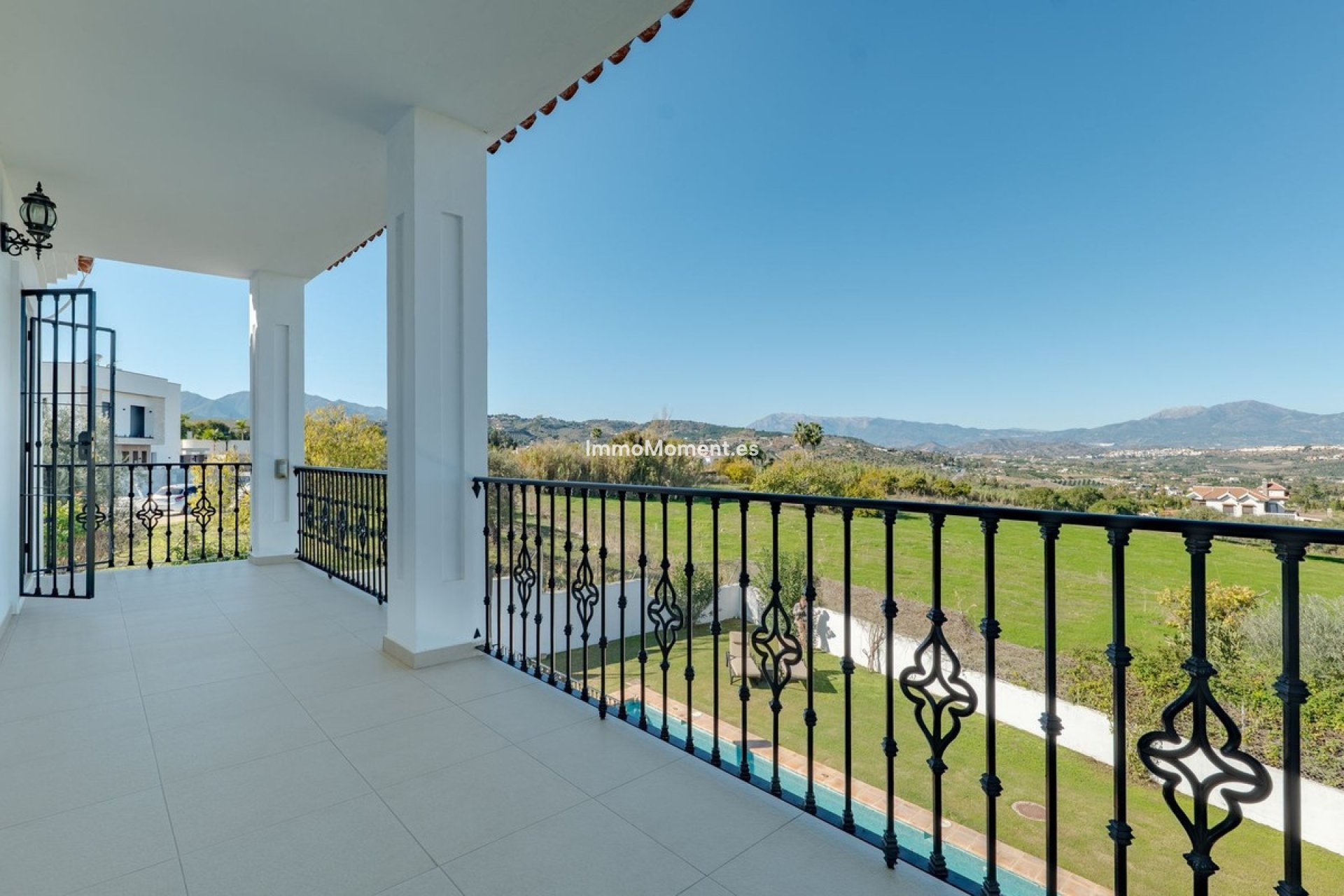 Resale - Detached villa - Inland  - Alhaurín el Grande Centro